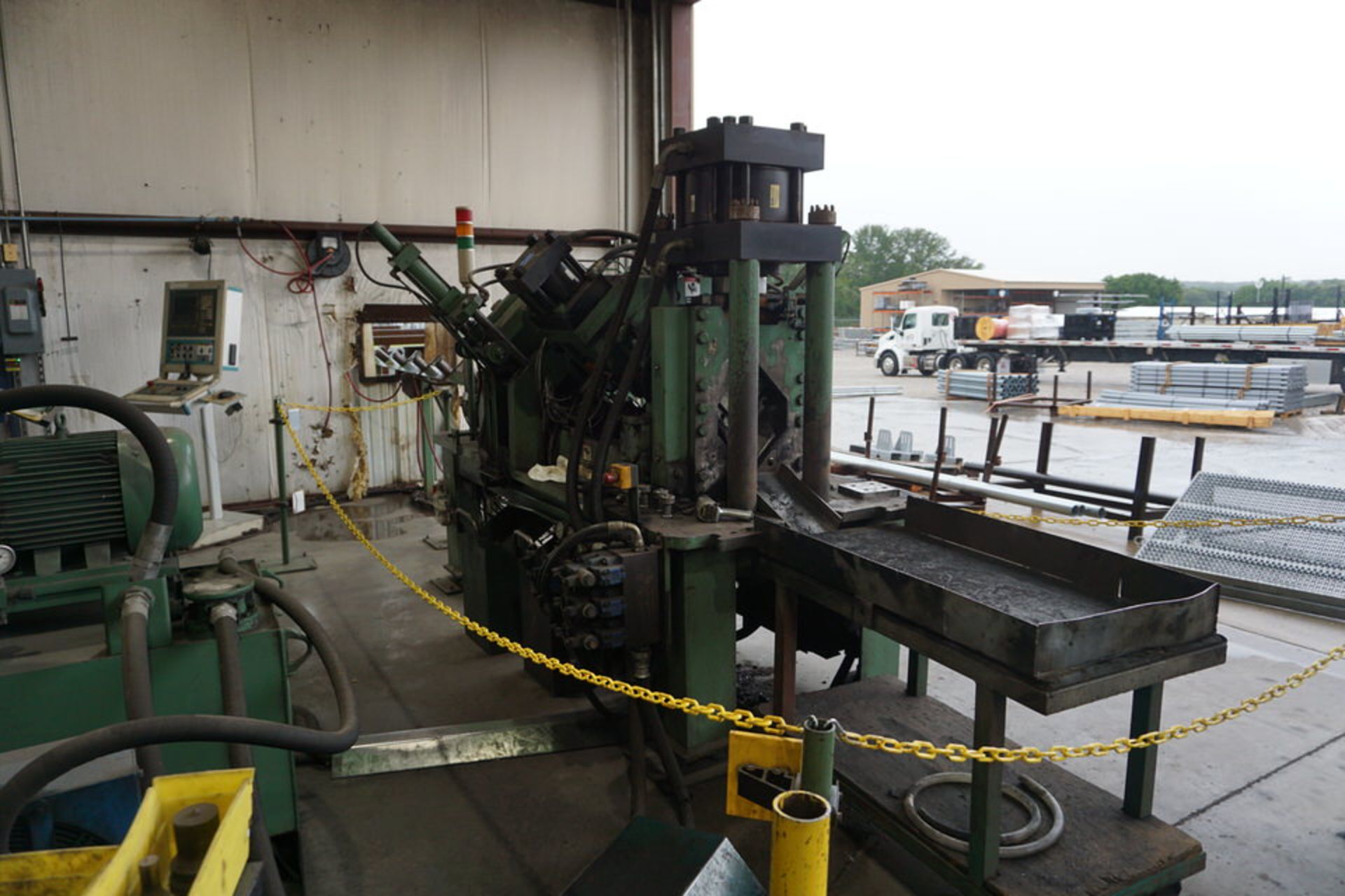 Peddinghaus Anglemaster 643 Angle Line, 6" x 6" x 5/8", 75 Tons Punch Cap, Shear Tonnage: 230 Tons - Image 33 of 33