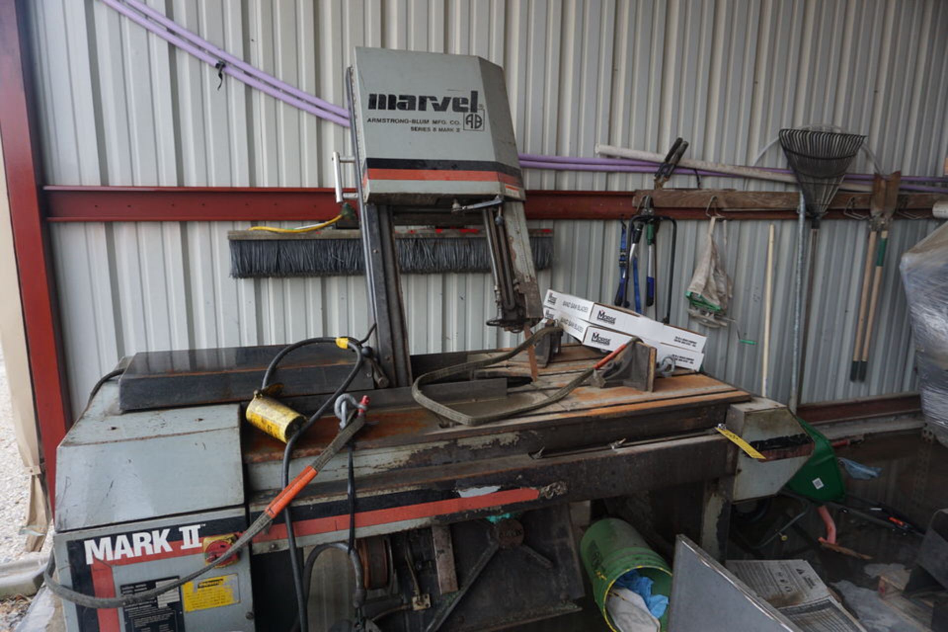 Marvel 8 Mark II Vertical Band Saw - Image 2 of 7