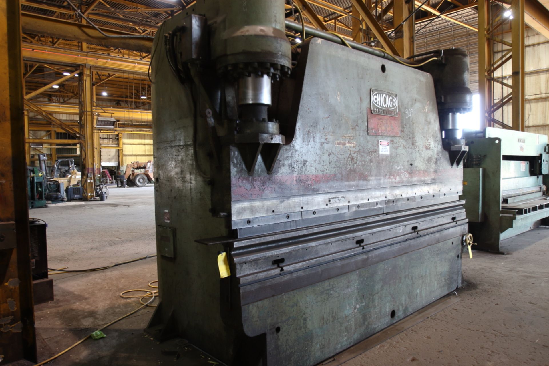 CHICAGO 300-F-10 Press Brake, (No Dies) - Image 2 of 4