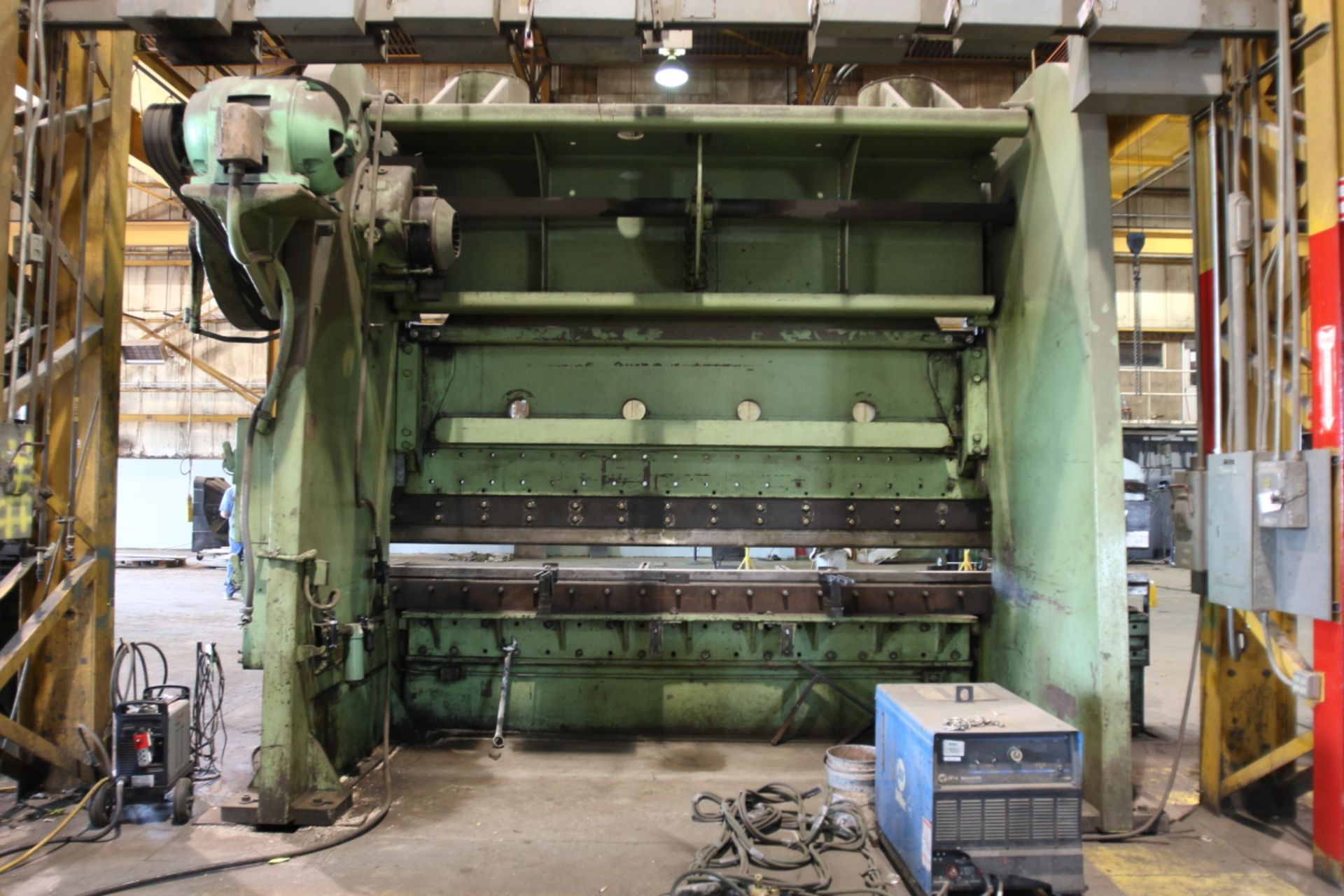 CINCINNATI 18’ X 340 Ton Mechanical Press Brake (No Dies) - Image 4 of 6