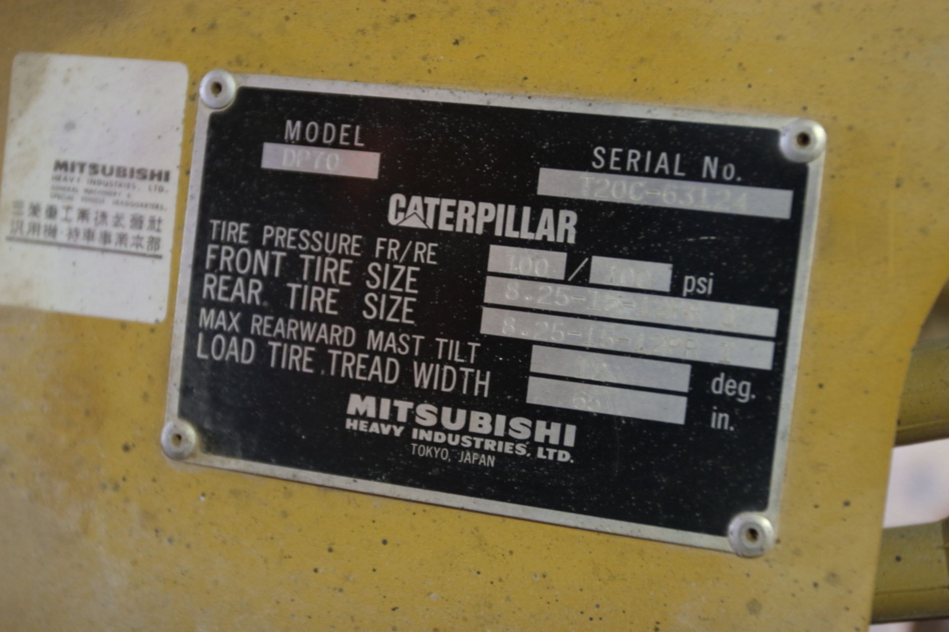 Caterpillar DP70 Forklift, Cap: 15,500 lbs, Lift Ht: 197", Pneumatic Tires - Image 4 of 5