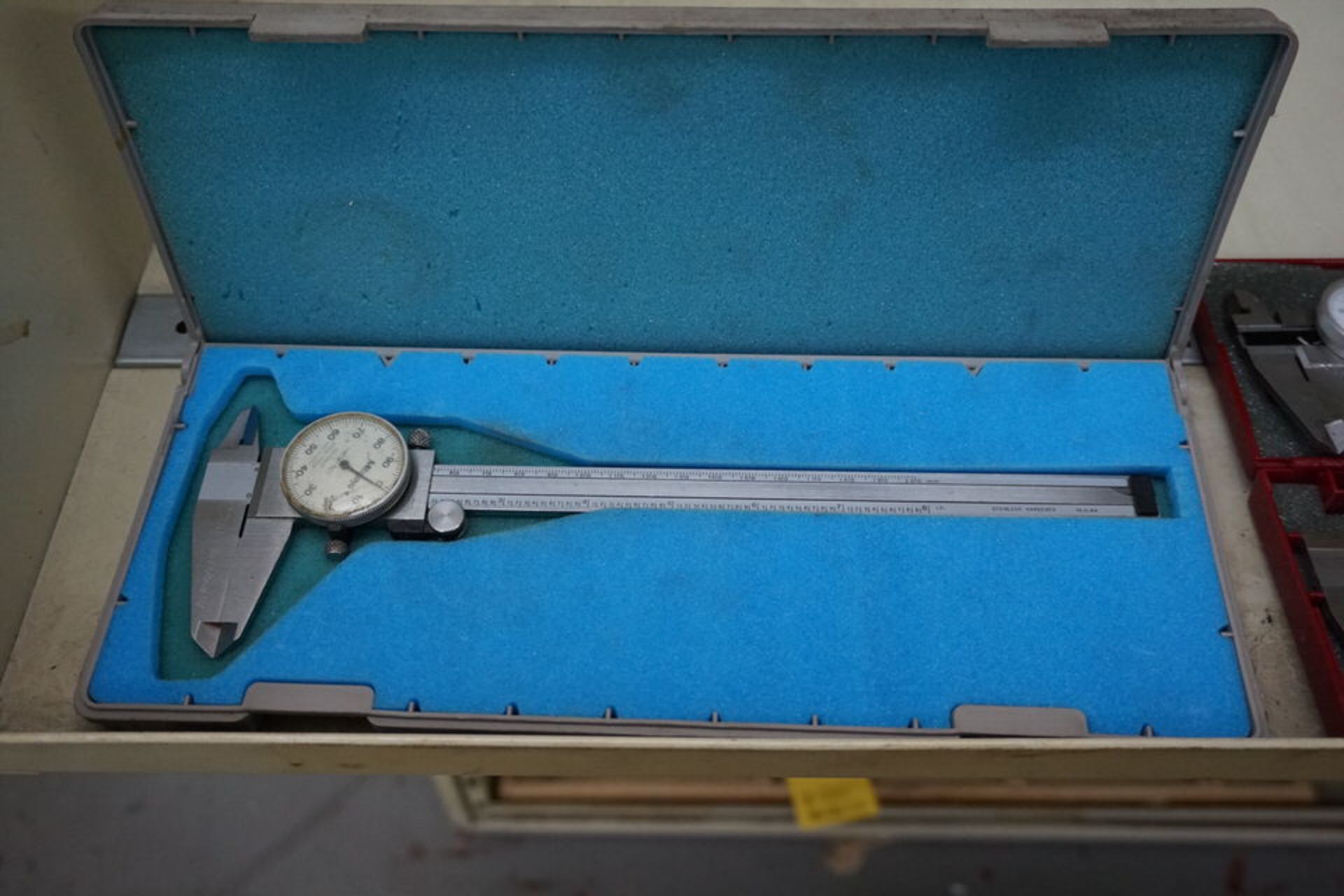 DIAL CALIPERS (1) 6", (4) 4" - Image 2 of 4