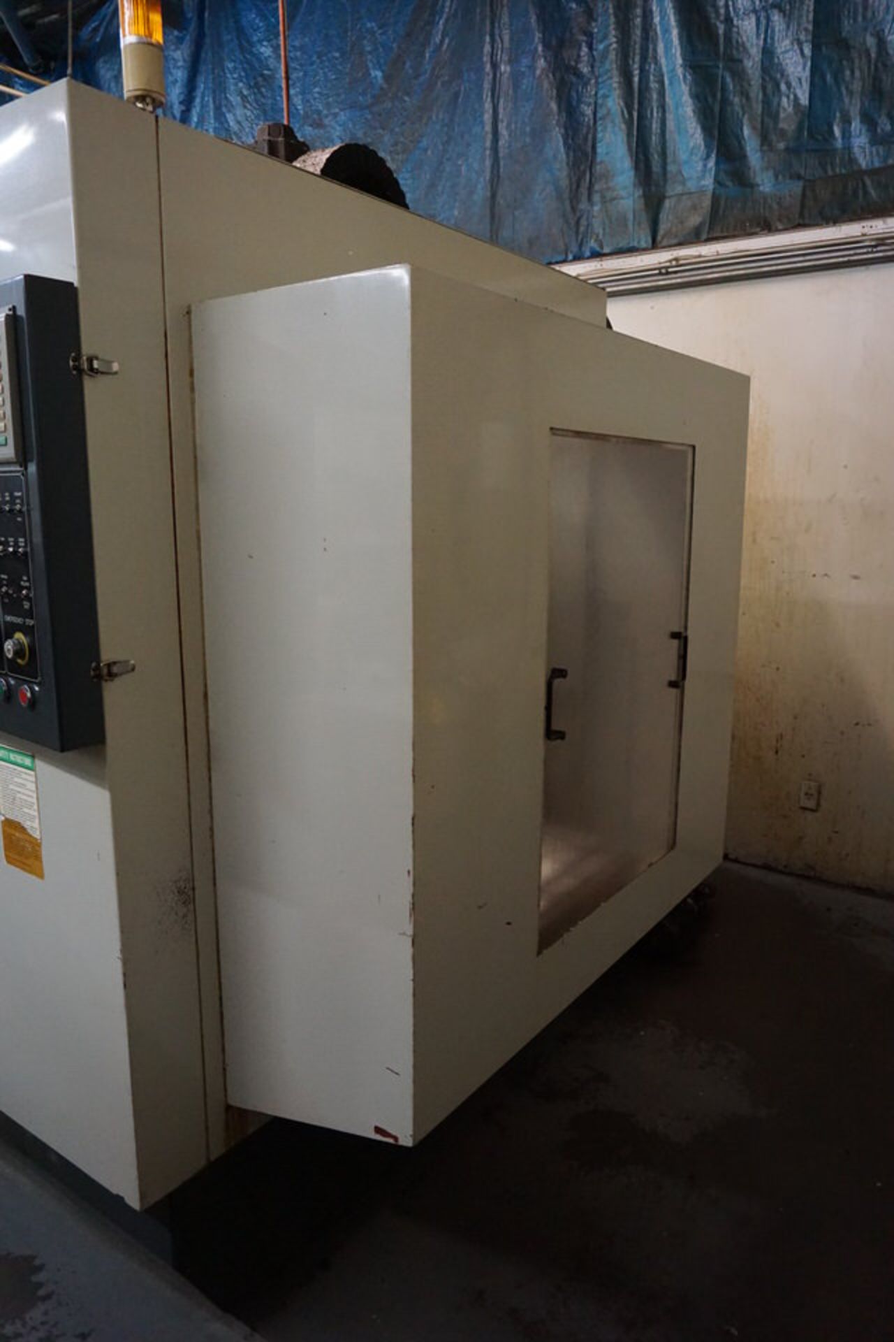 LEADWELL CV-40 CNC MACHINING CENTER, MITSUBISHI CONTROLS, 20 TOOL ATC, TRAVELS: X-40", Y-20", Z-20", - Image 4 of 10