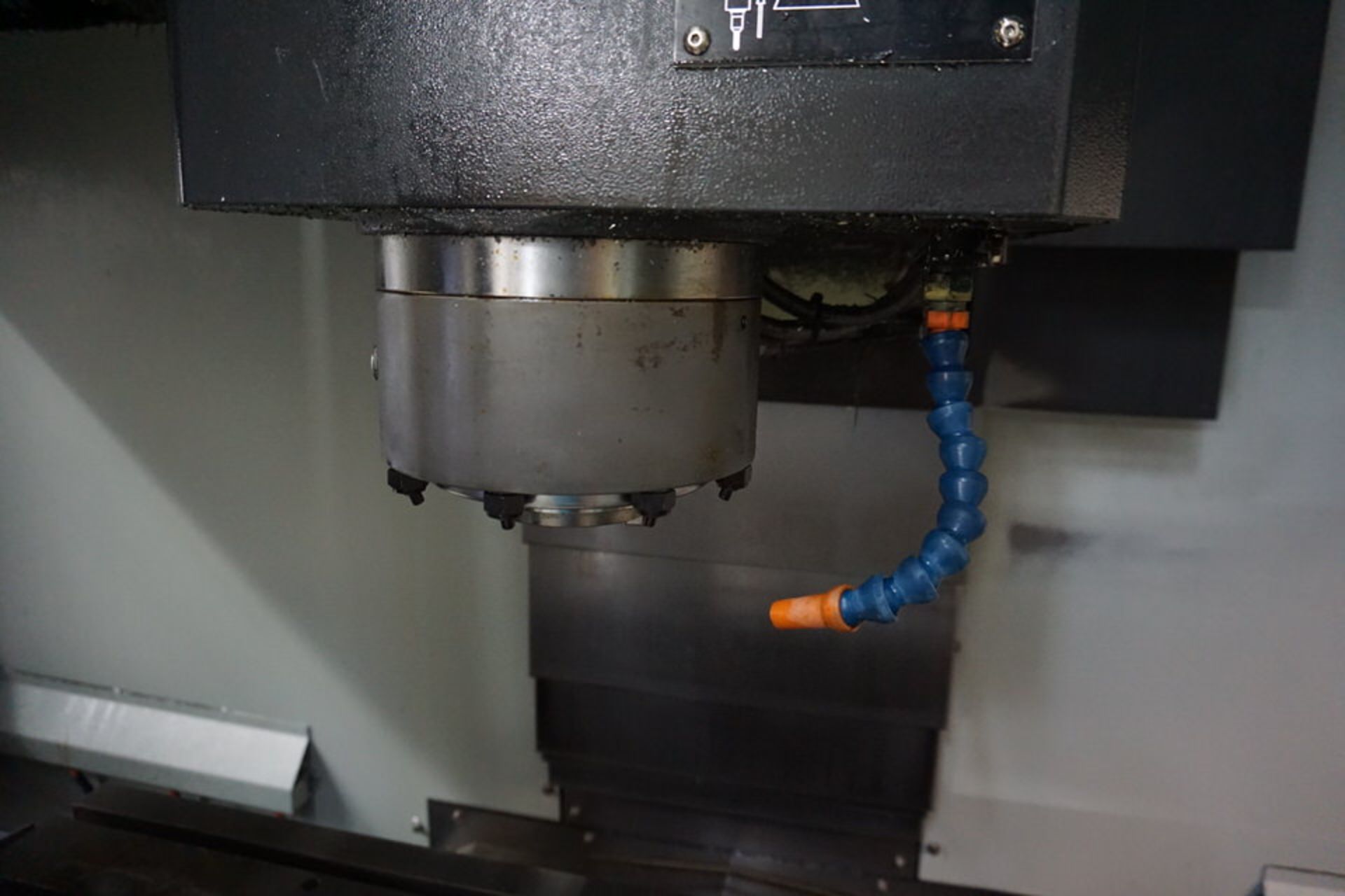 2014 LEADWELL V-40 CNC MACHINING CENTER, FANUC OI-MD CONTROL, 20 TOOL ATC, TRAVELS: X-40", Y-20", - Image 4 of 10