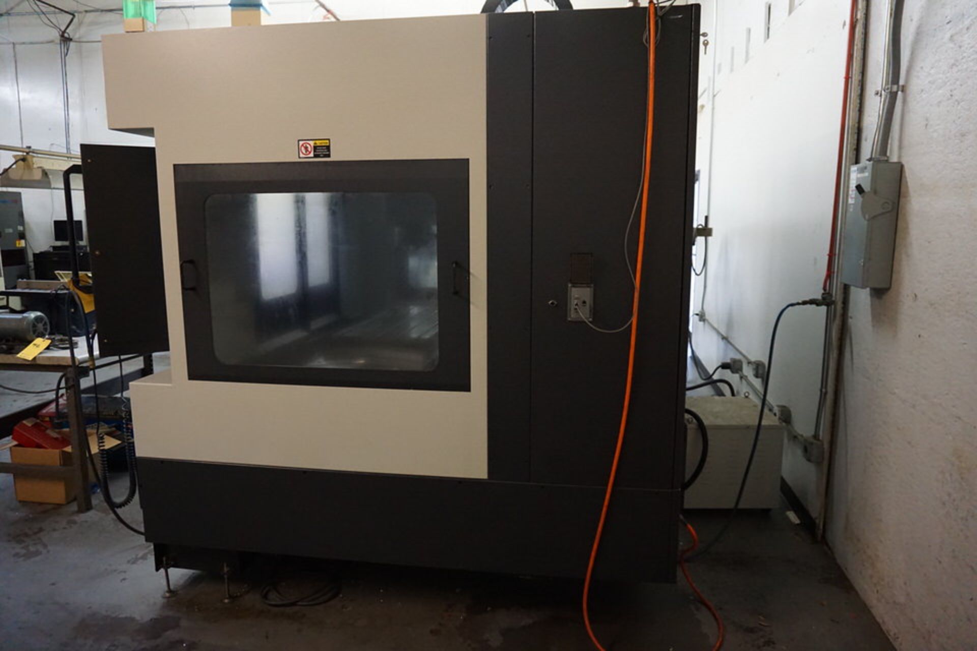 2014 LEADWELL V-40 CNC MACHINING CENTER, FANUC OI-MD CONTROL, 20 TOOL ATC, TRAVELS: X-40", Y-20", - Image 7 of 10