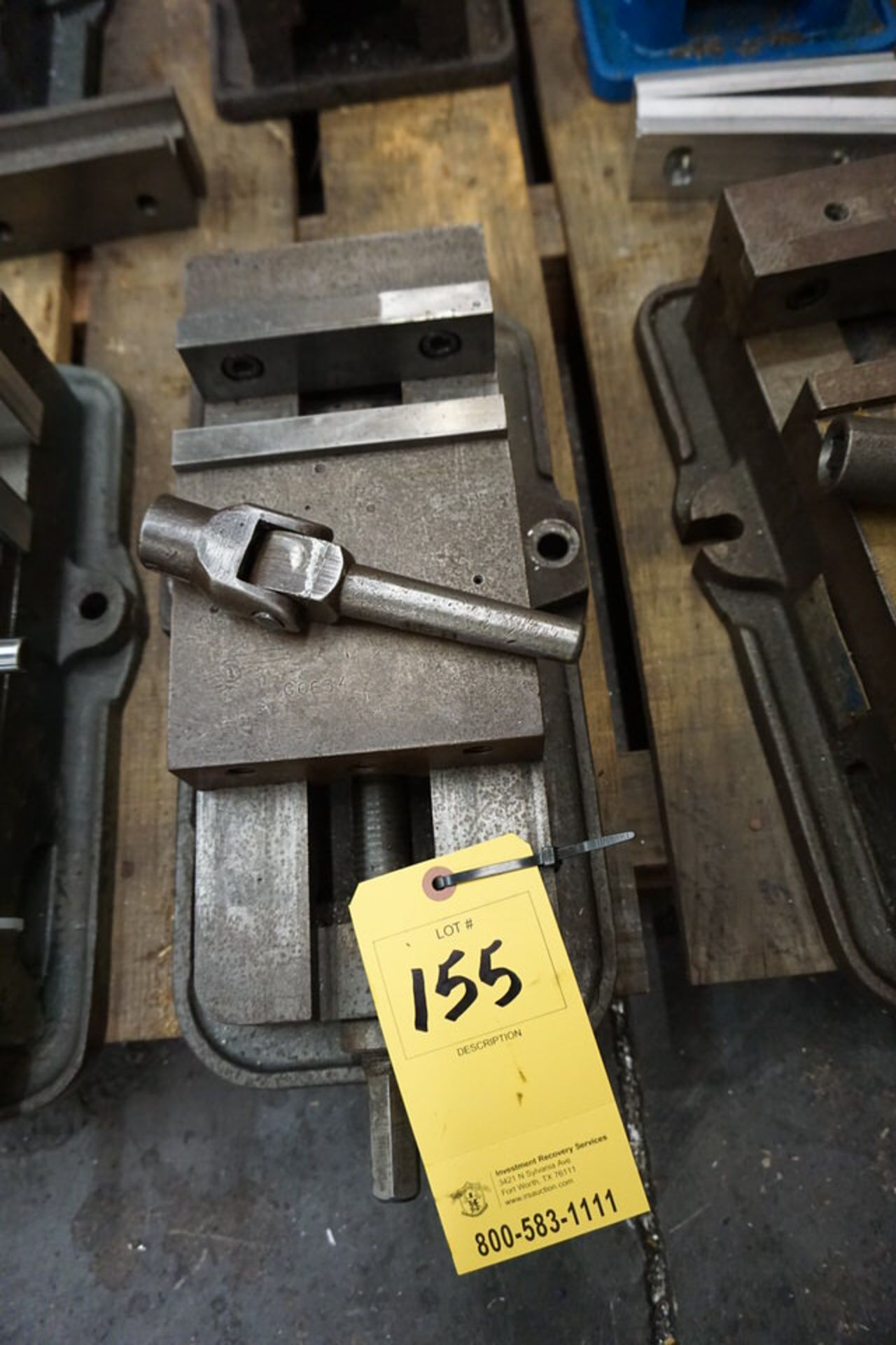 MACHINE VISE 6"