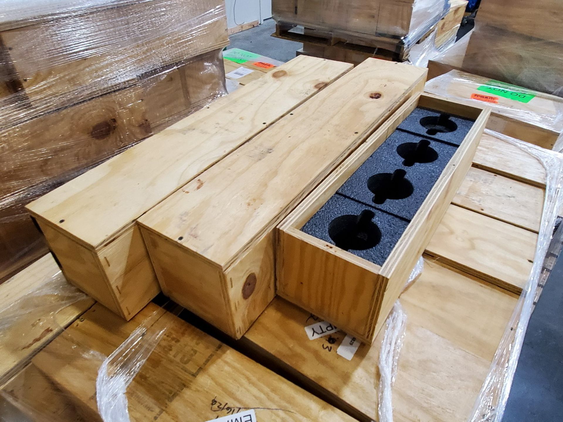 Assorted Wood Crates Range: 9" x 6" x 4" - 86" x 51" x 42" - Image 9 of 13