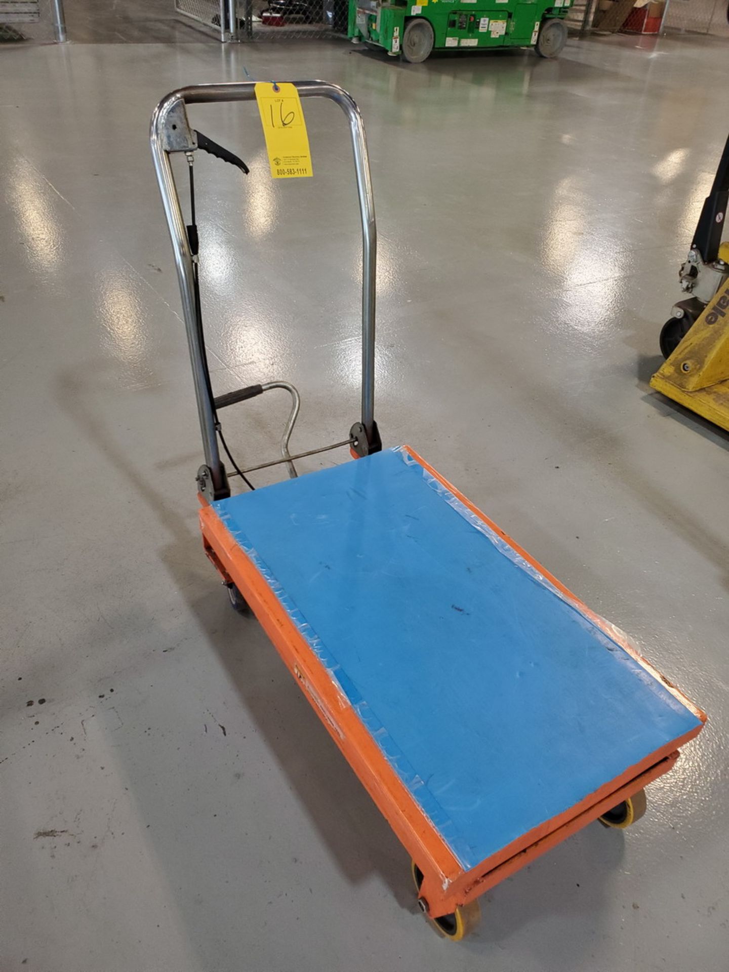 Lift Table 32" x 19-1/2"