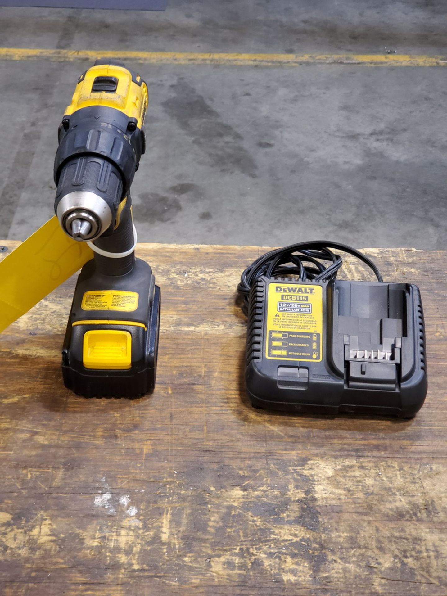 Dewalt DCD777 1/2" Cordless Drill 20V Max, 2AH - Image 4 of 4