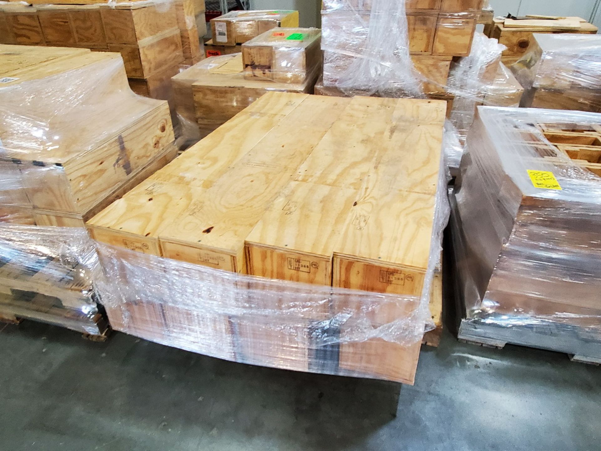 Assorted Wood Crates Range: 9" x 6" x 4" - 86" x 51" x 42" - Image 4 of 13