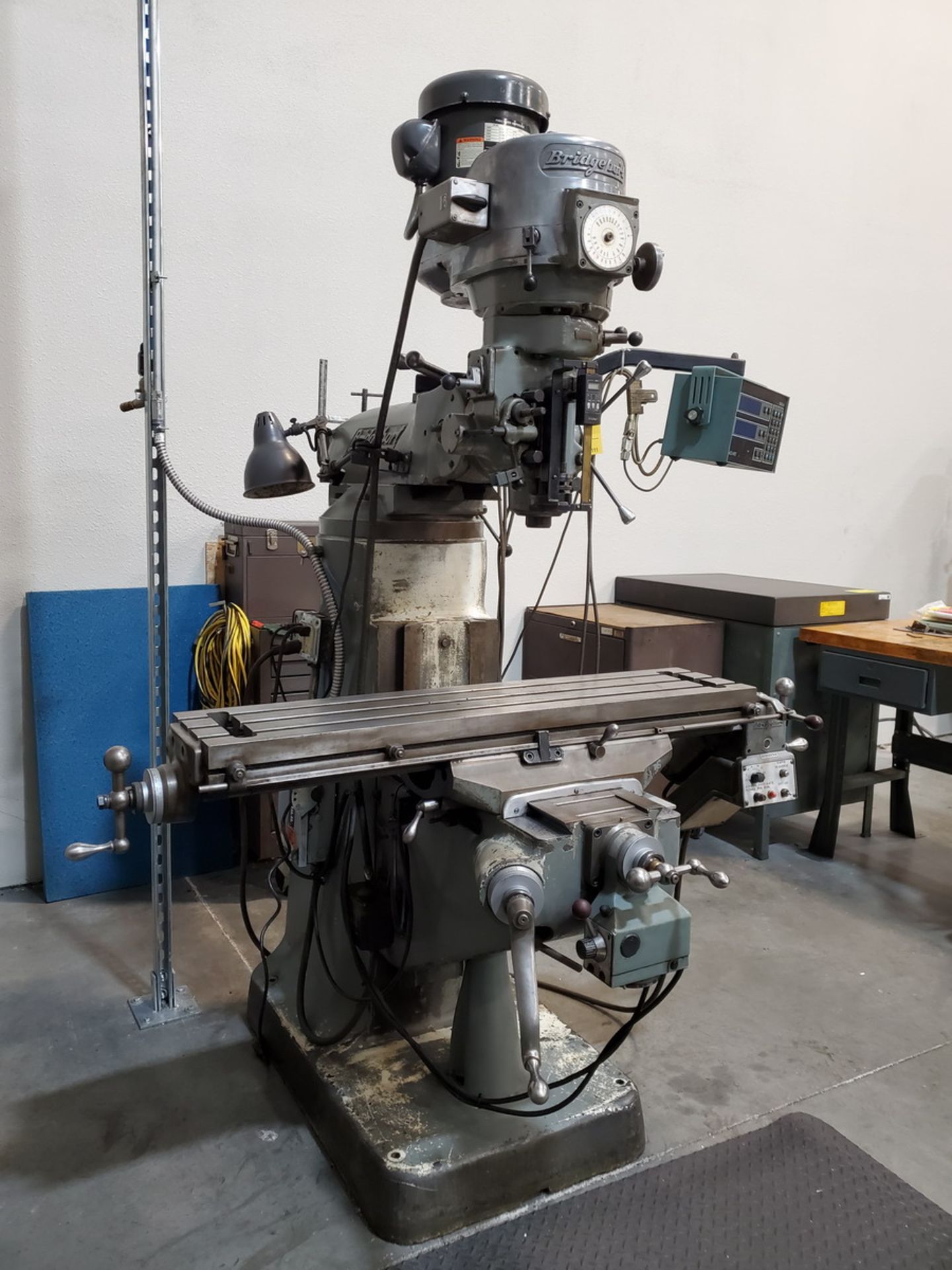 Bridgeport Vertical Milling Machine W/ Acu-Rite Controller, 220V, 3PH, 2HP, X/Y/Z Axis; T-Slot - Image 3 of 18