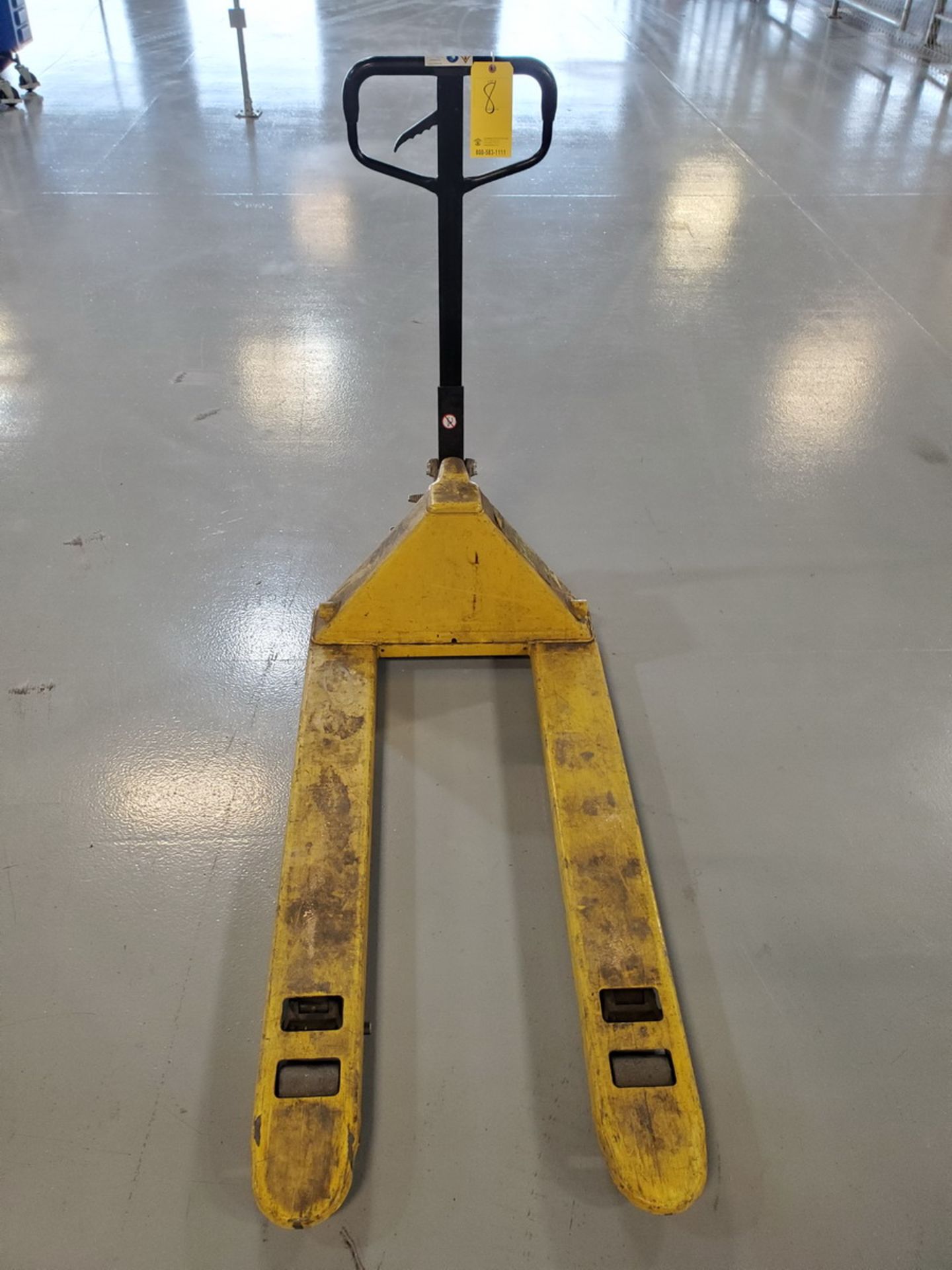 Yale Pallet Jack 48" Forks, 2500lbs Cap.