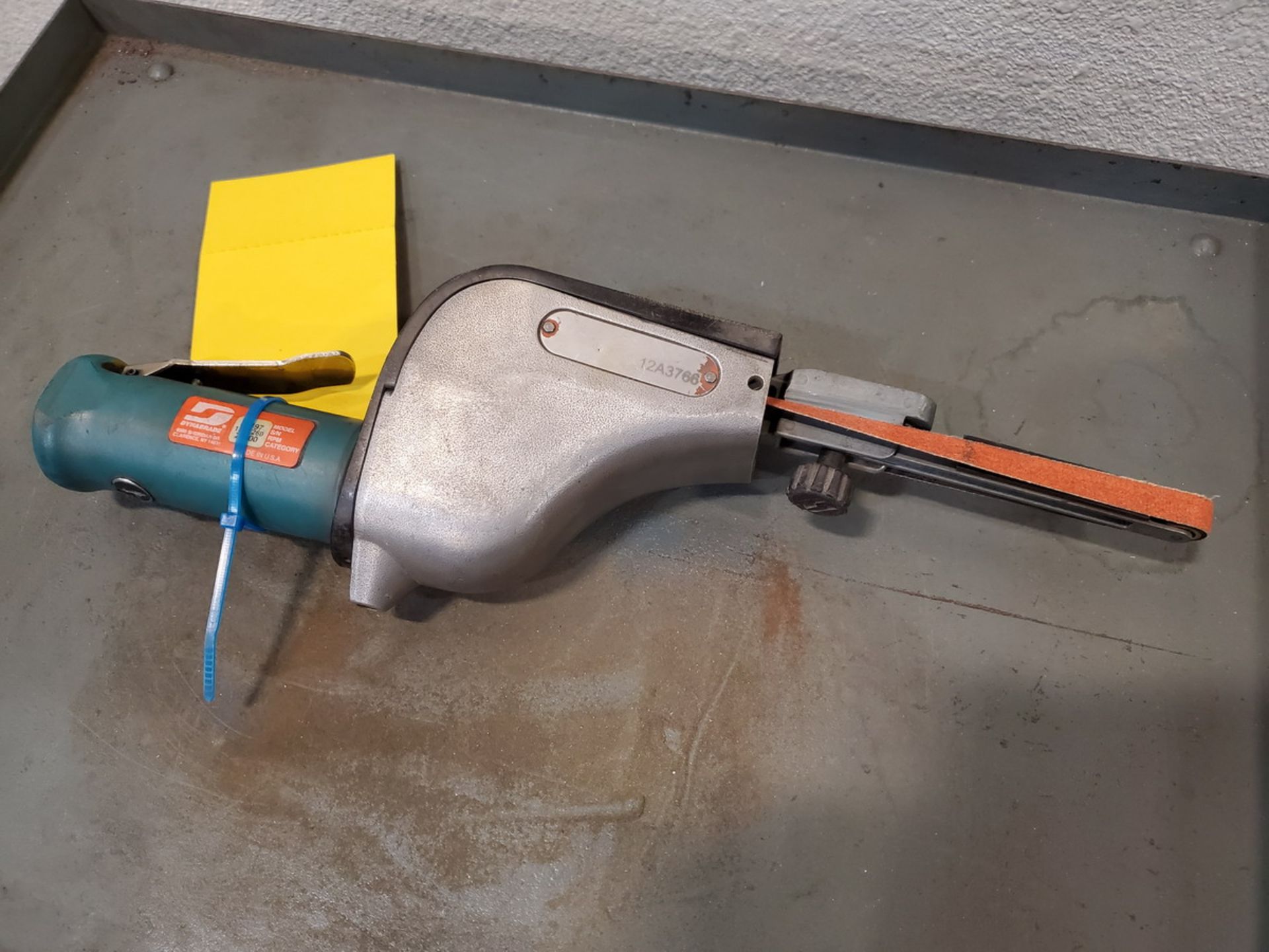 Dynabrade 1/4" Air Belt Sander - Image 3 of 3