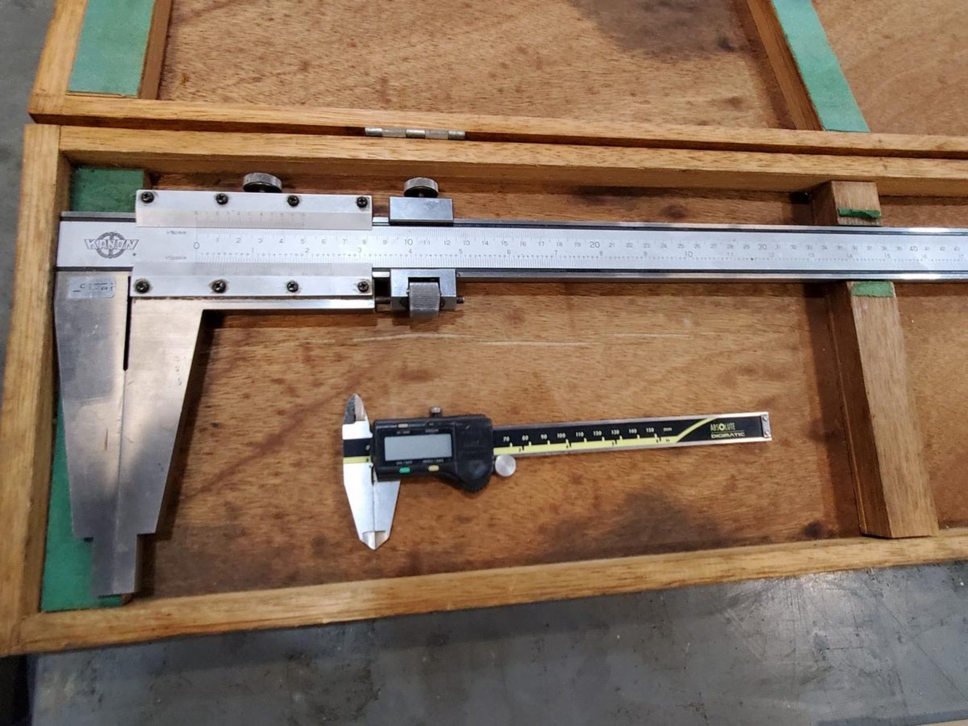 Kanon 40" Vernier Caliper W/ (1) 6" Digital Caliper, Mfg: Absolute Digimatic - Image 3 of 4