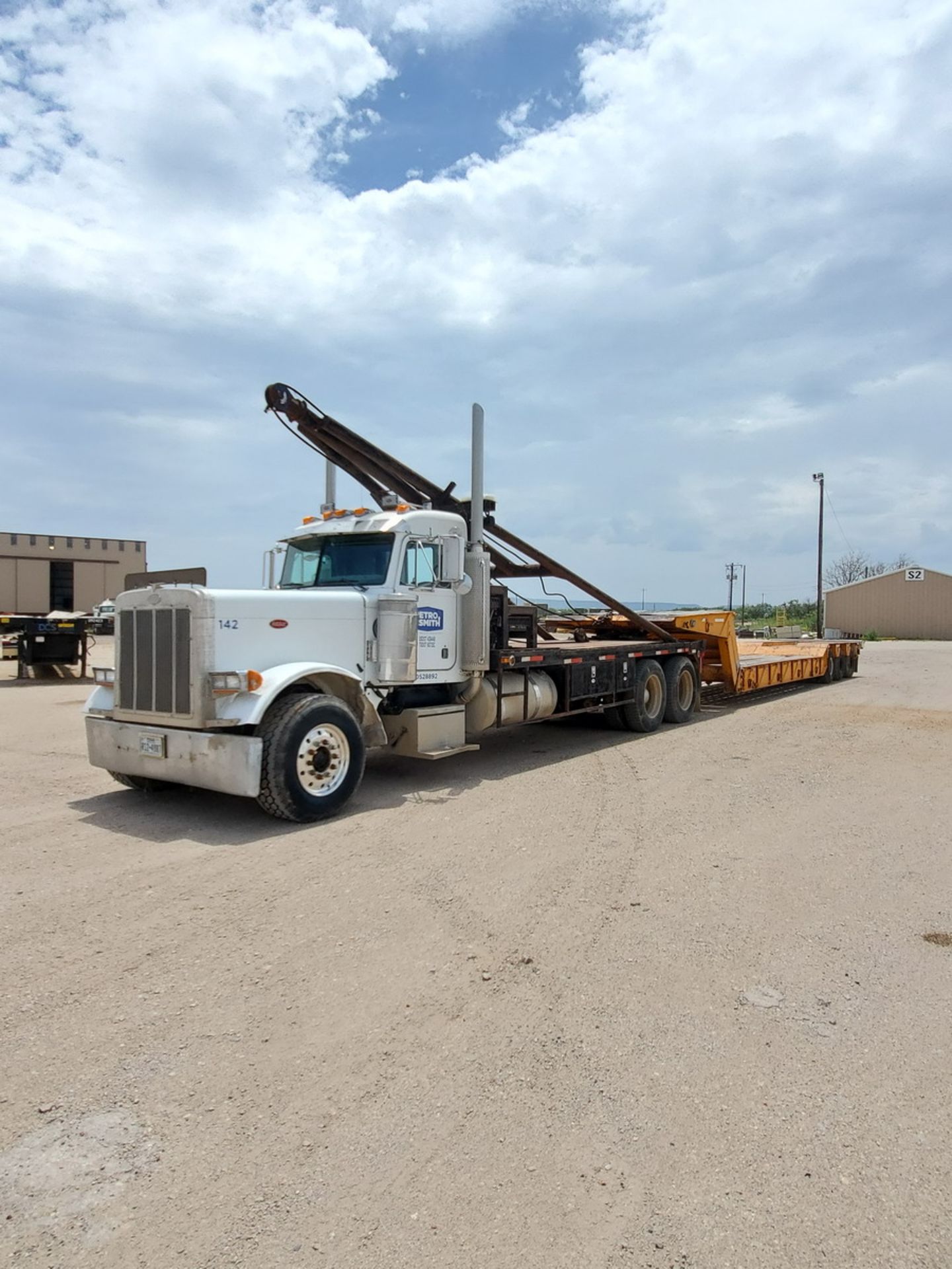 2001 Peterbilt Truck (Trailer Not Included) - Image 4 of 30