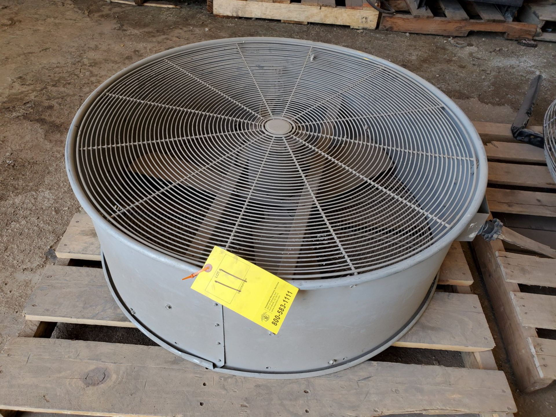 36" Bay Fan - Image 2 of 4