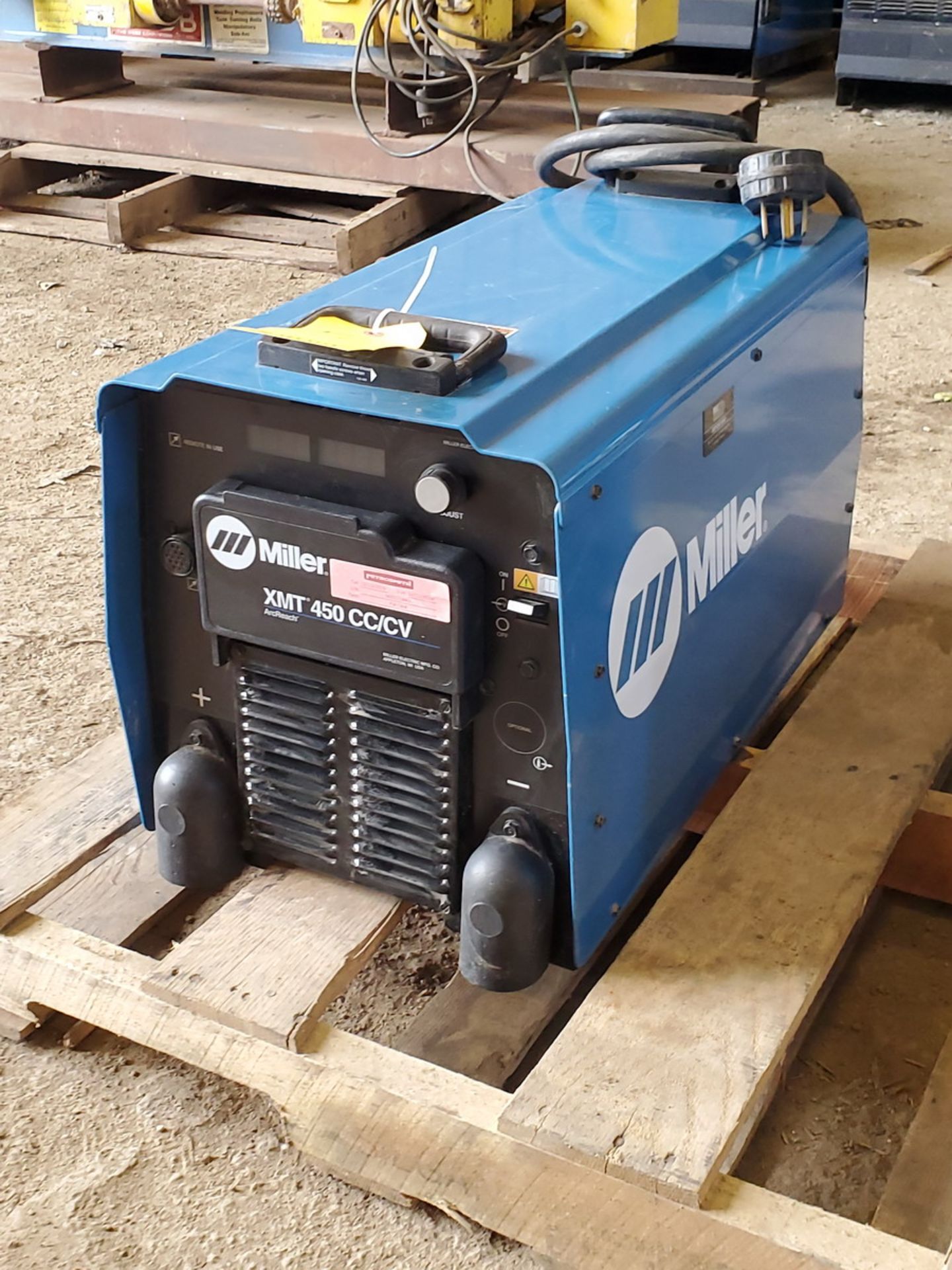 Miller XMT 450 CC/CV Multi-Processing Welder