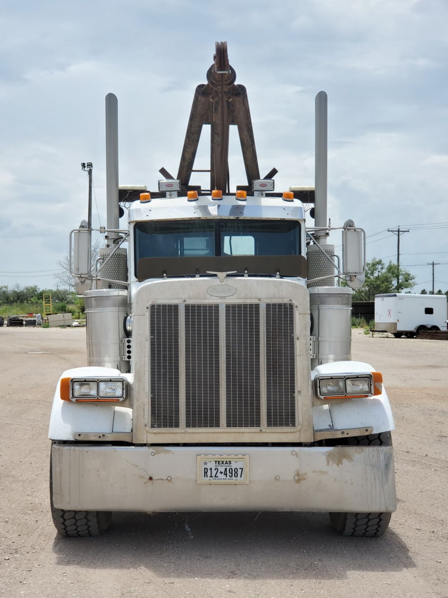 2001 Peterbilt Truck (Trailer Not Included) - Image 2 of 30