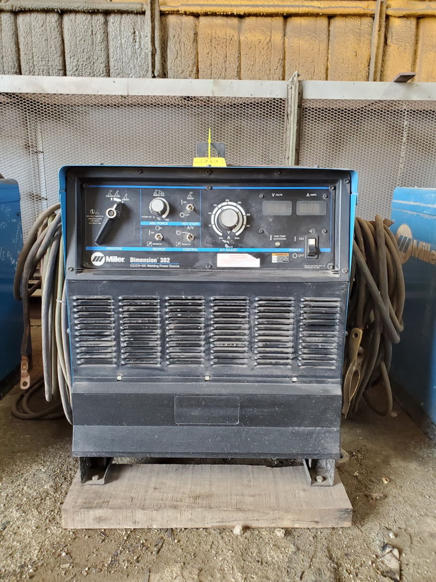 Miller Dimension 302 Multi-Processing Welder - Image 2 of 5