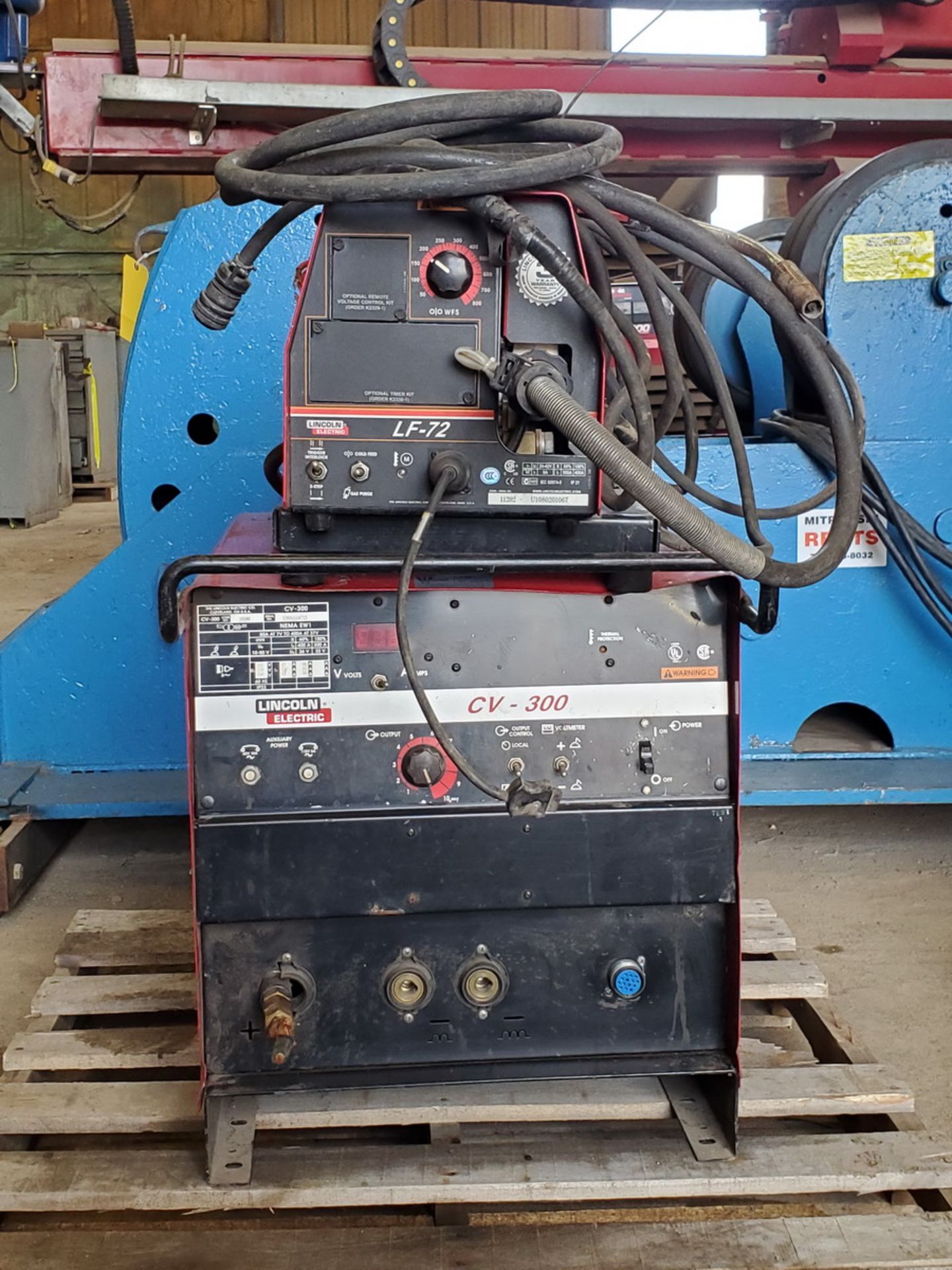 Lincoln Eletric CV-300 Mig Welder - Image 2 of 6