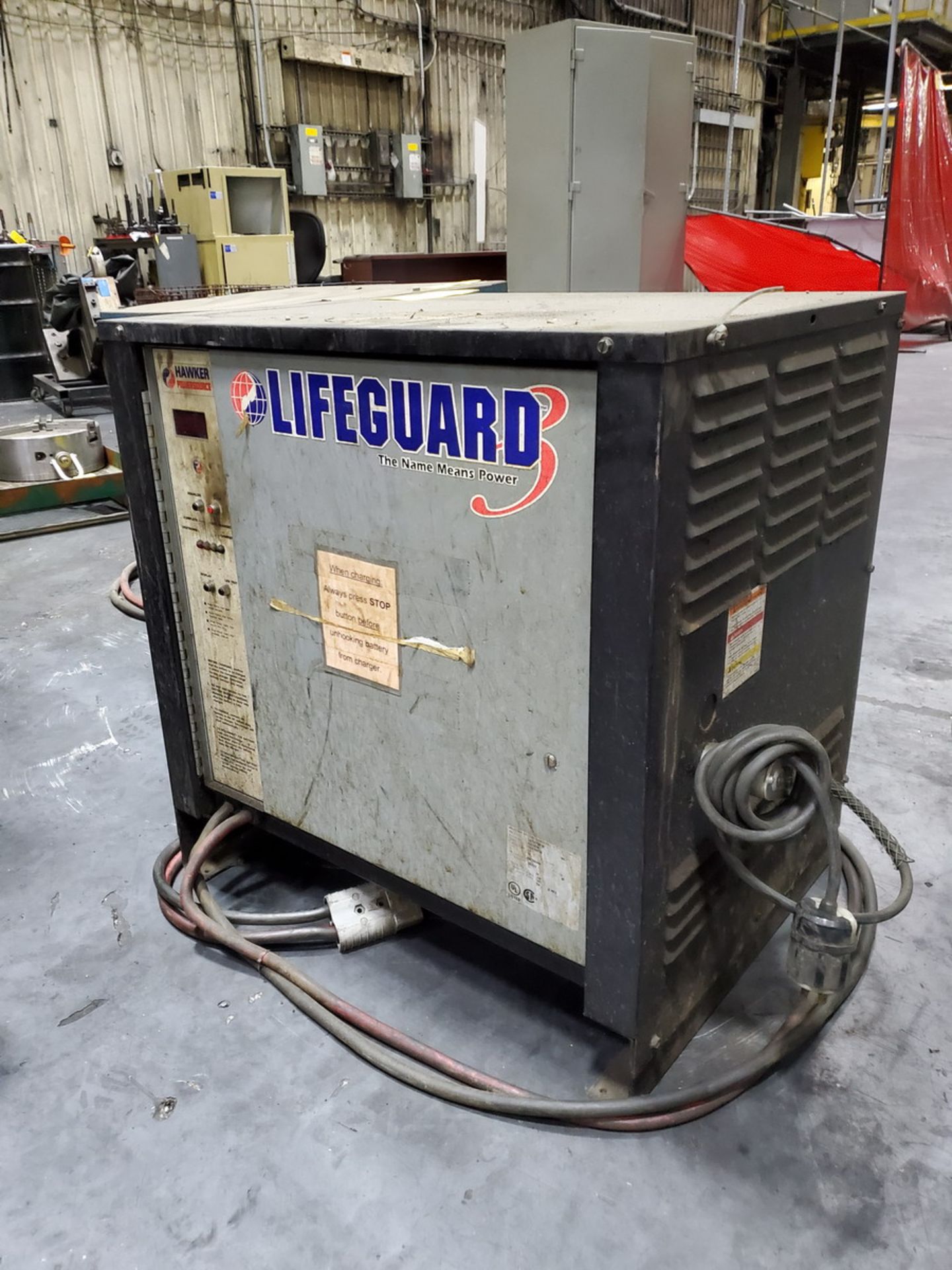 Lifeguard Industrial Battery Charger 8hr Charge Time, 208/240/480V, 3PH, 60HZ - Image 2 of 5