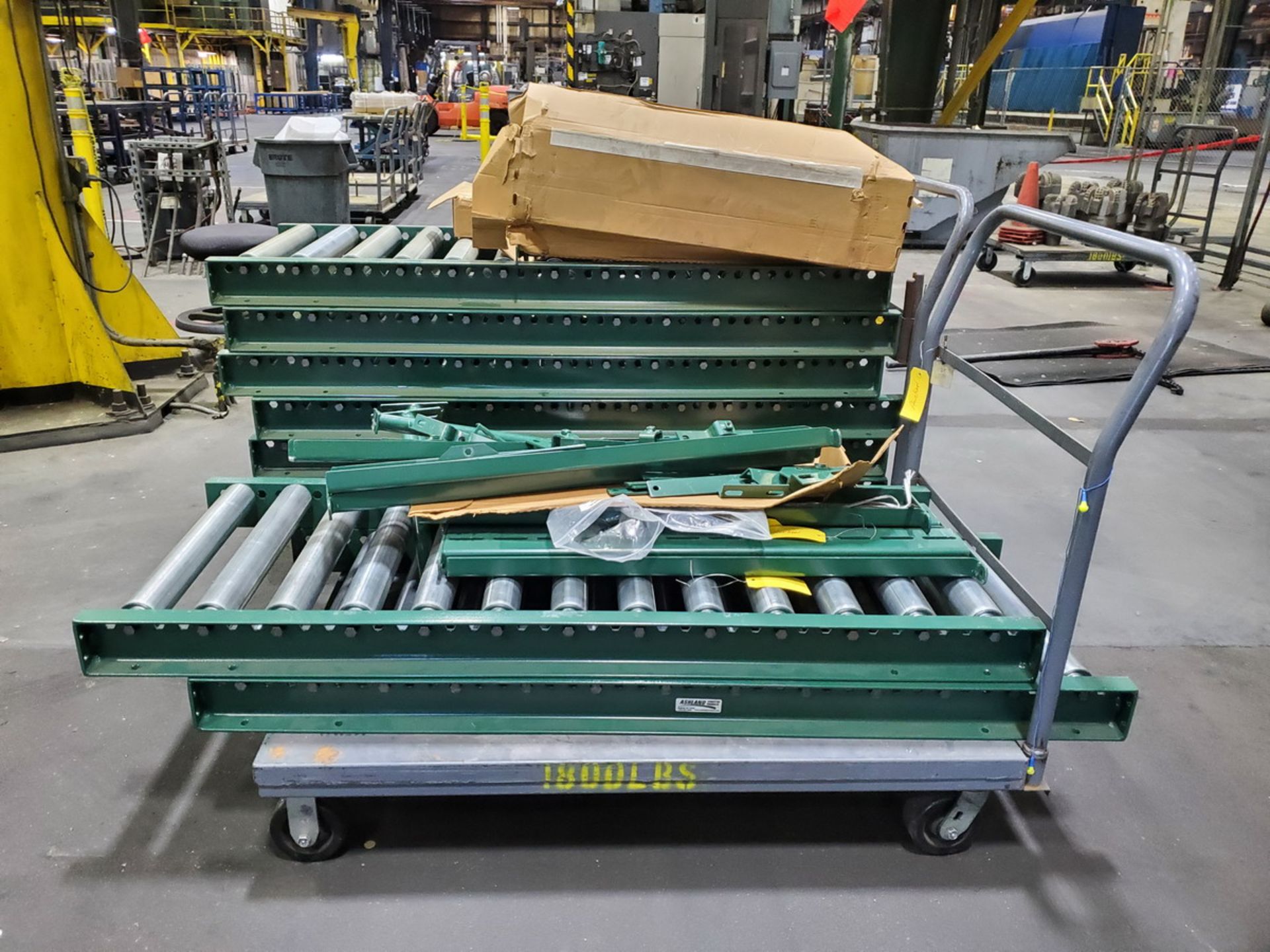 Ashland Roller Conveyor 5' x 2', W/ 21" Feed; W/ (2) Rolling Matl. Carts, 1800lbs Cap. - Image 3 of 7