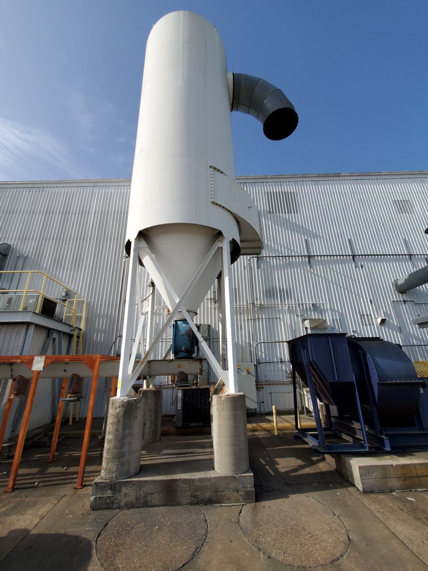 Donaldson Torit Dust Collector Mdl: RF276-10, 100HP, 230-460V, 3PH, 60HZ; W/ Tower, W/ Housing - Image 4 of 15