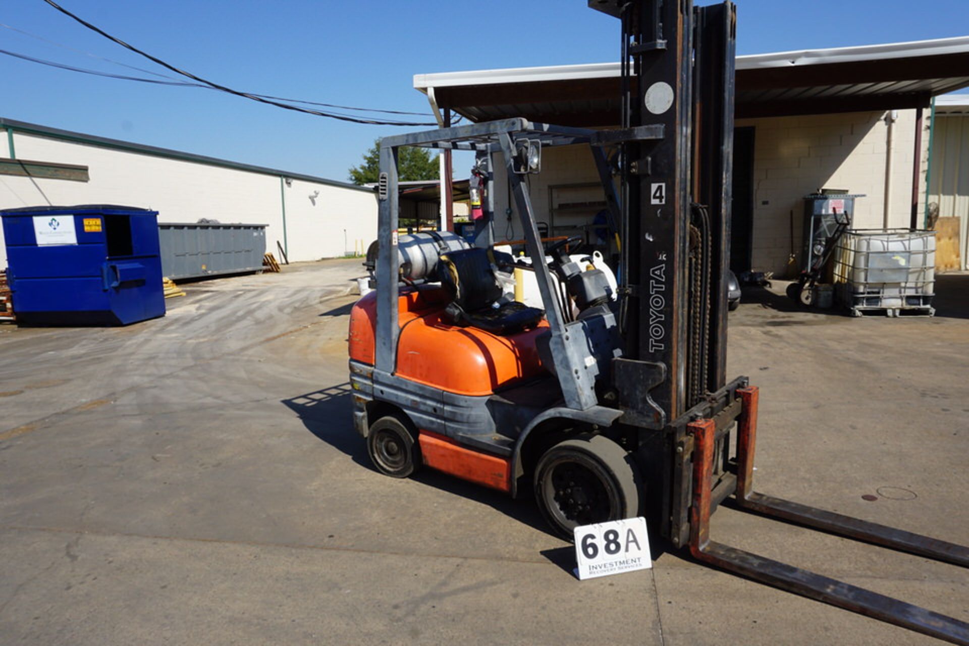 TOYOTA 52-6FGCU30 FORKLIFT, 4,800 CAPCITY, 184" LIFT HT, SIDE SHIFT, 48" FORKS, 4,260 HOURS SHOWN,