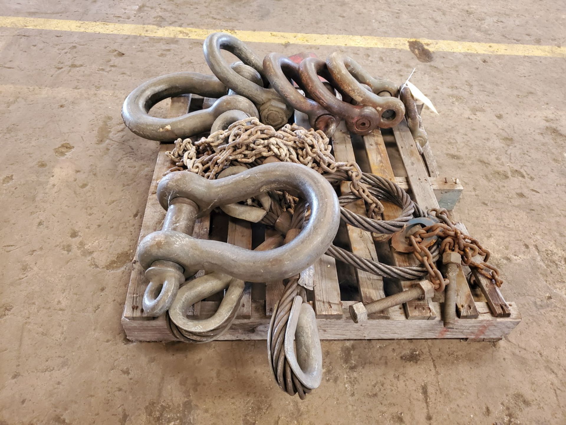 Assorted Anchor Shackles & Chains (Location: Bldg C) - Image 3 of 3