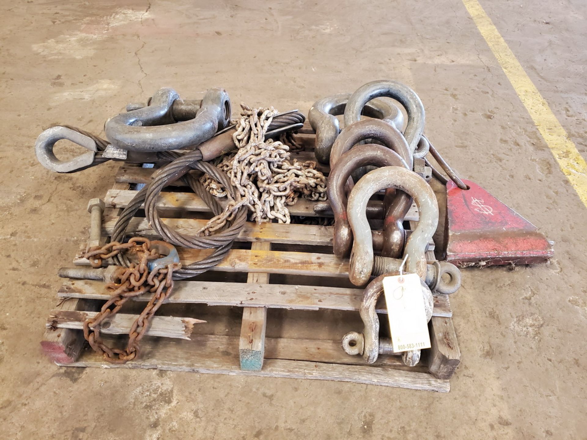 Assorted Anchor Shackles & Chains (Location: Bldg C)