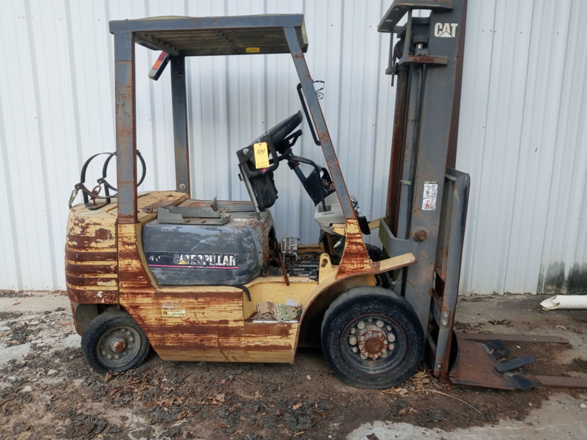 CATERPILLAR FORKLIFT SCRAP