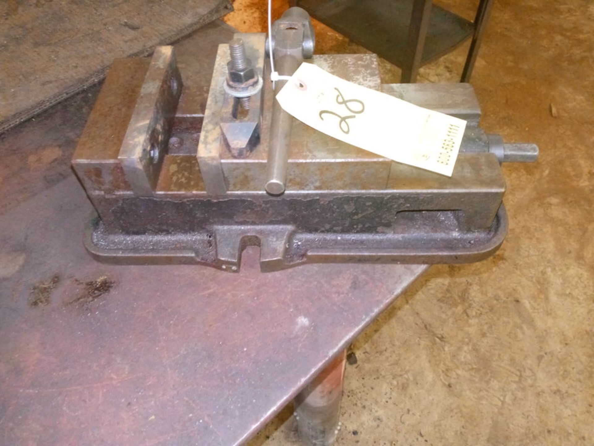 5 1/2 IN MACHINE VISE - Image 2 of 2