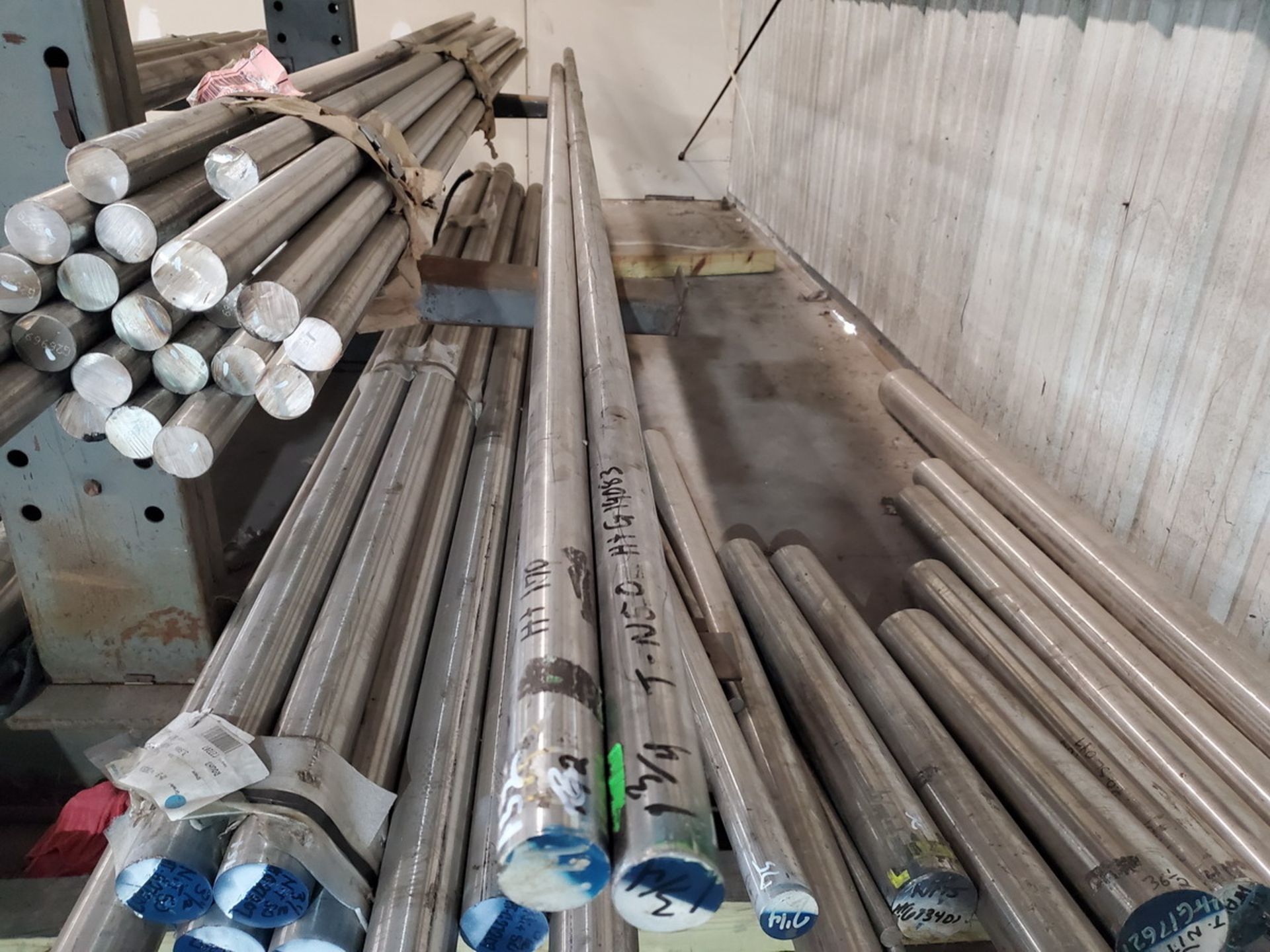 Raw Matl. (134 Pcs) Grade: N-50 O.D. Range: 1.010" - 5", Length Range: 30" - 158" - Image 11 of 15