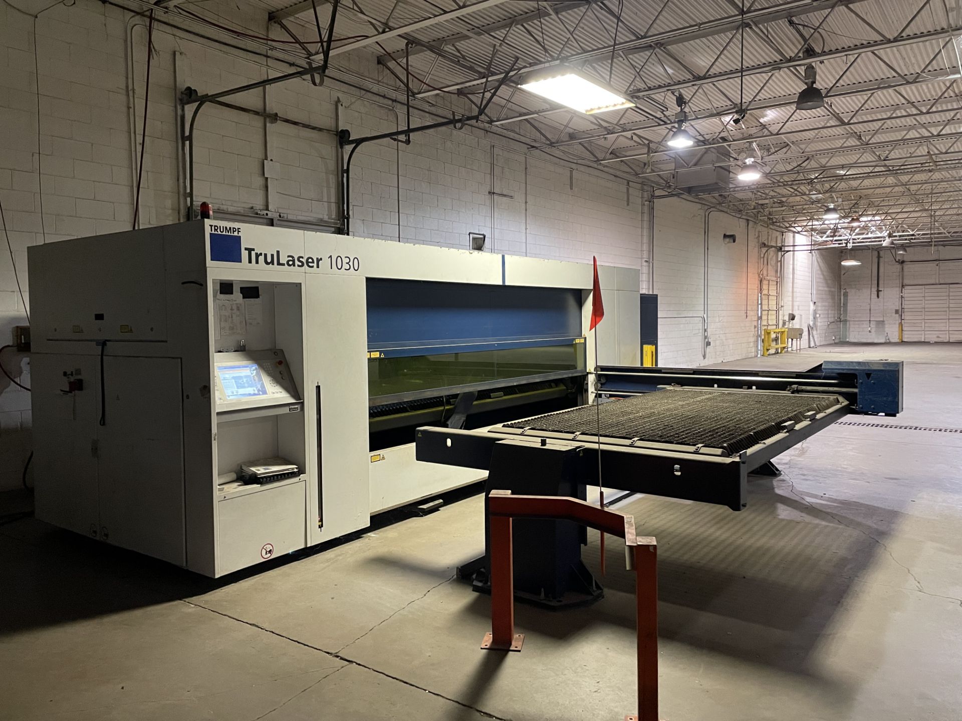 2014 TRUMPF 1030 FIBER LASER - Image 2 of 20