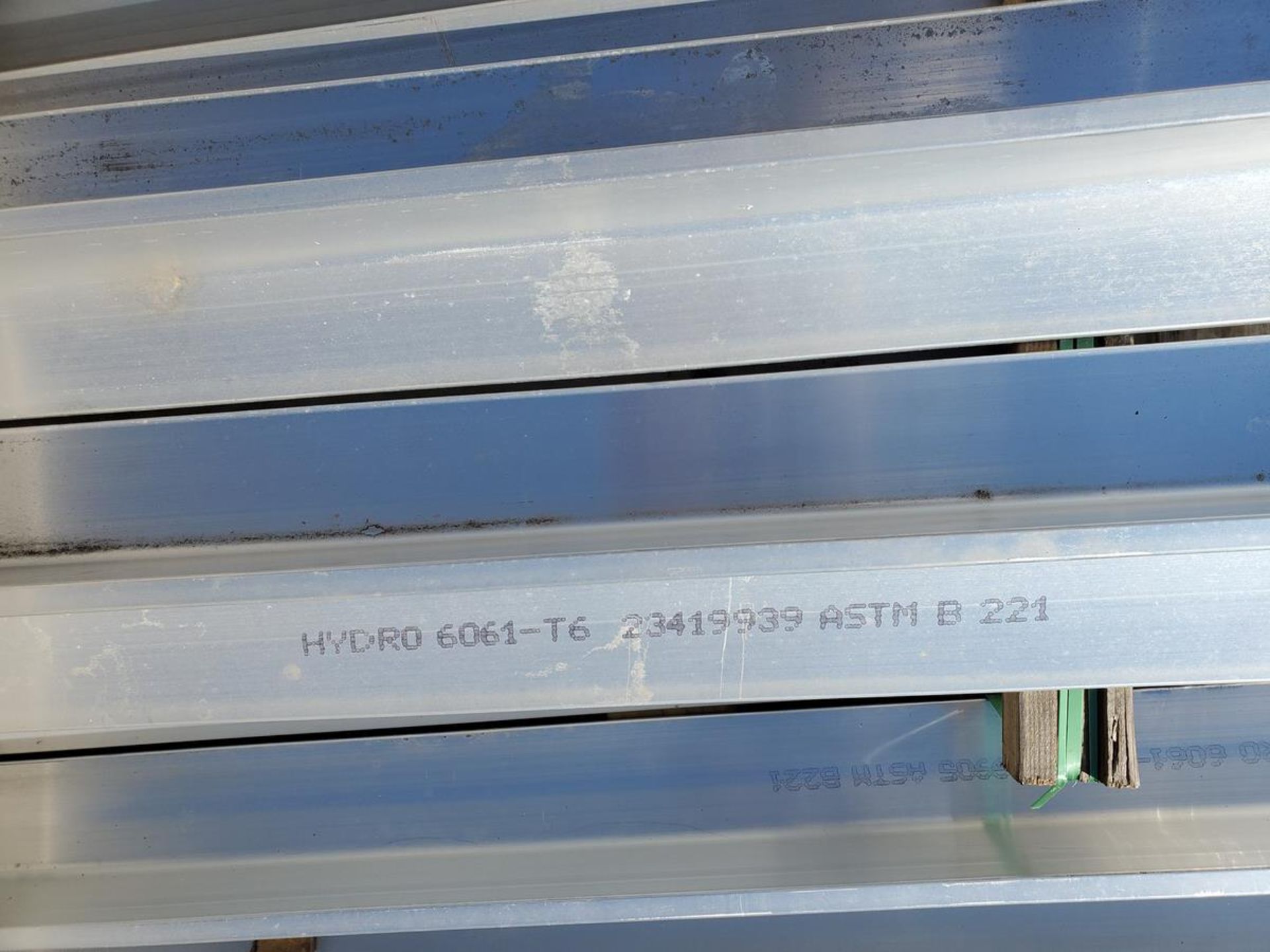 Aluminium T Extrusions Grade: 6061-T6, Avg. Approx: 127 PCS, Length: 12' - Image 7 of 9