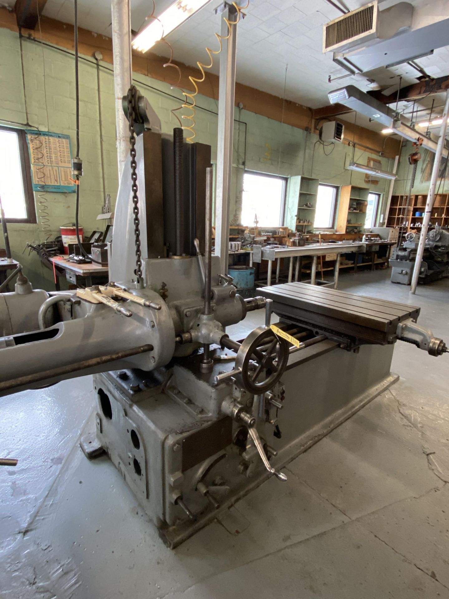 Lucas 31 Horizontal Boring Mill, 22" x 42" Slotted Table (RIG PRICE $800.00) - Image 4 of 6