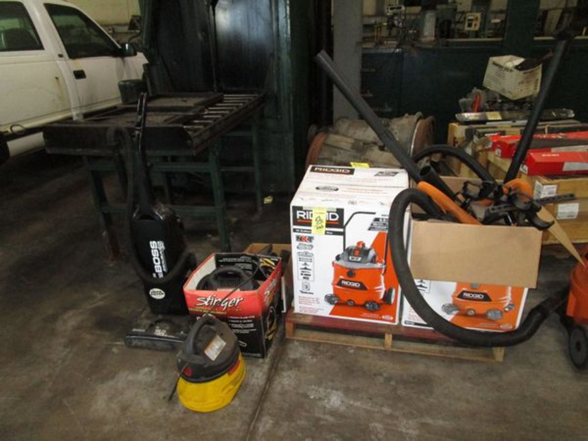 LOT Ridgid 16 Gal. Shop Vac, (2) Stinger Vacuums, Eureka Vacuum