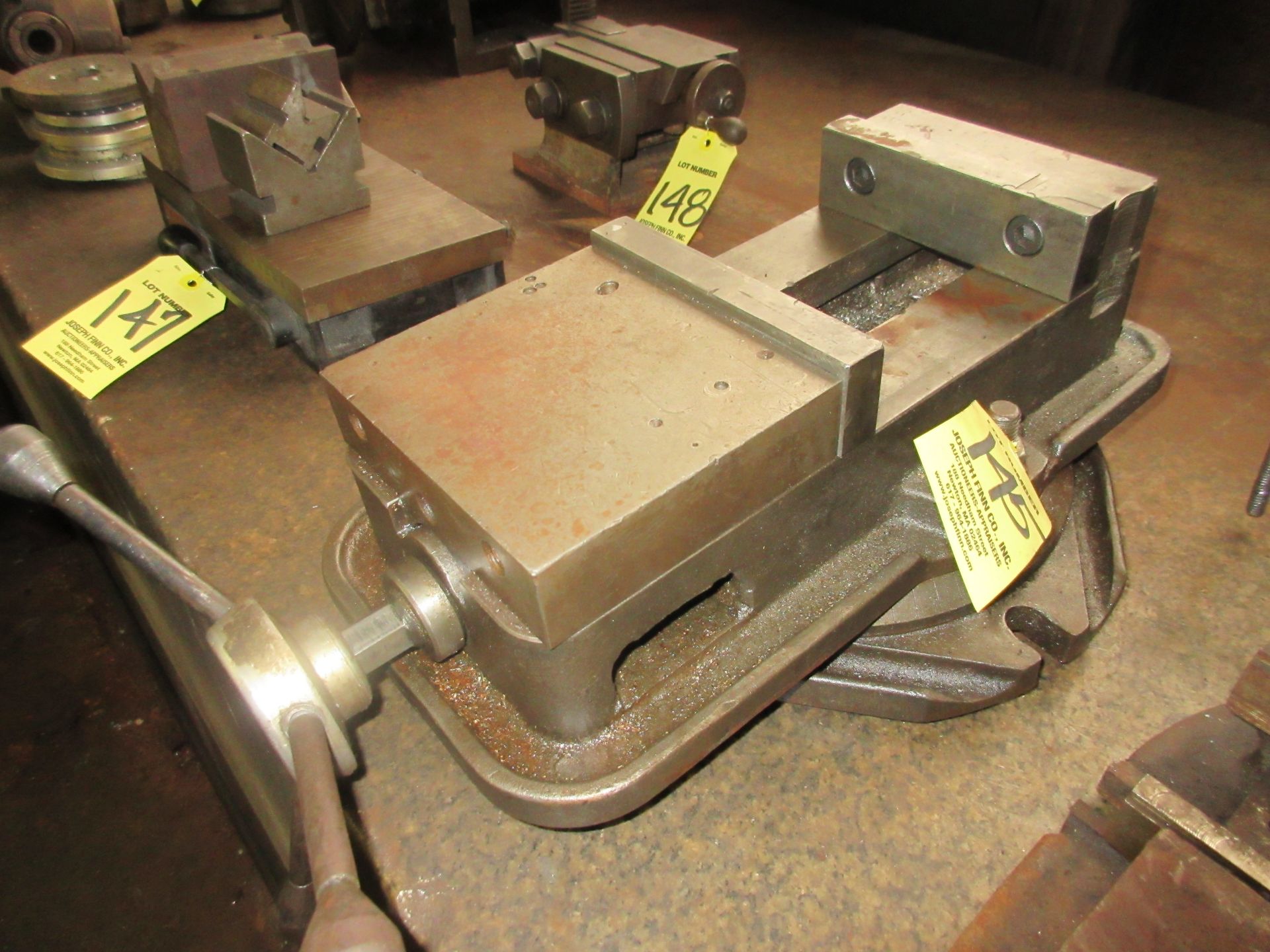 (1) 6" Machine Vise