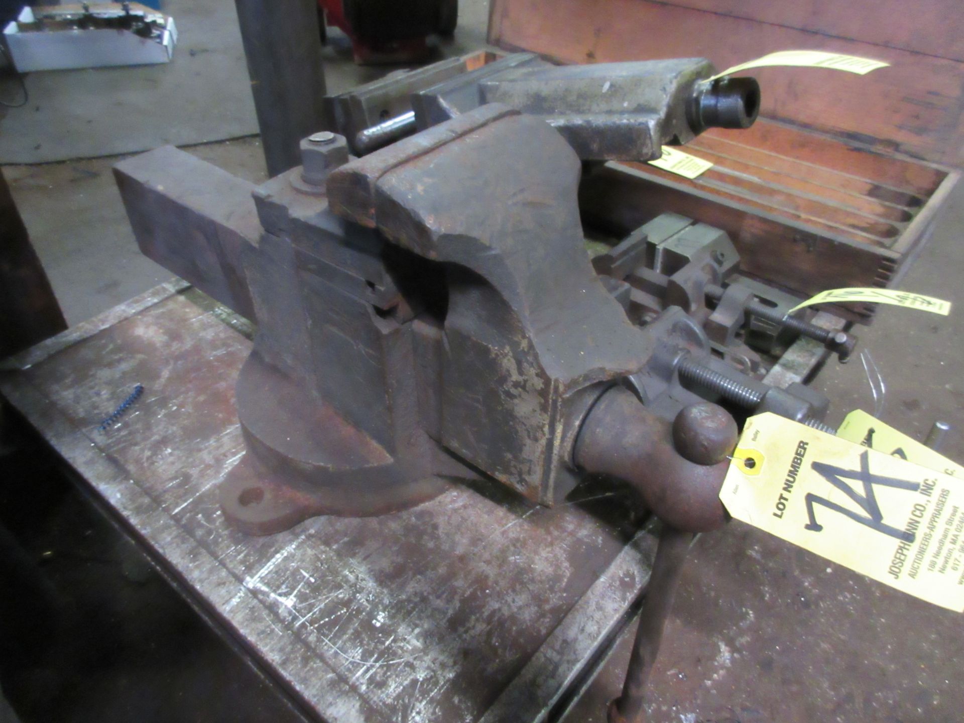 (1) 5" Shop Vise