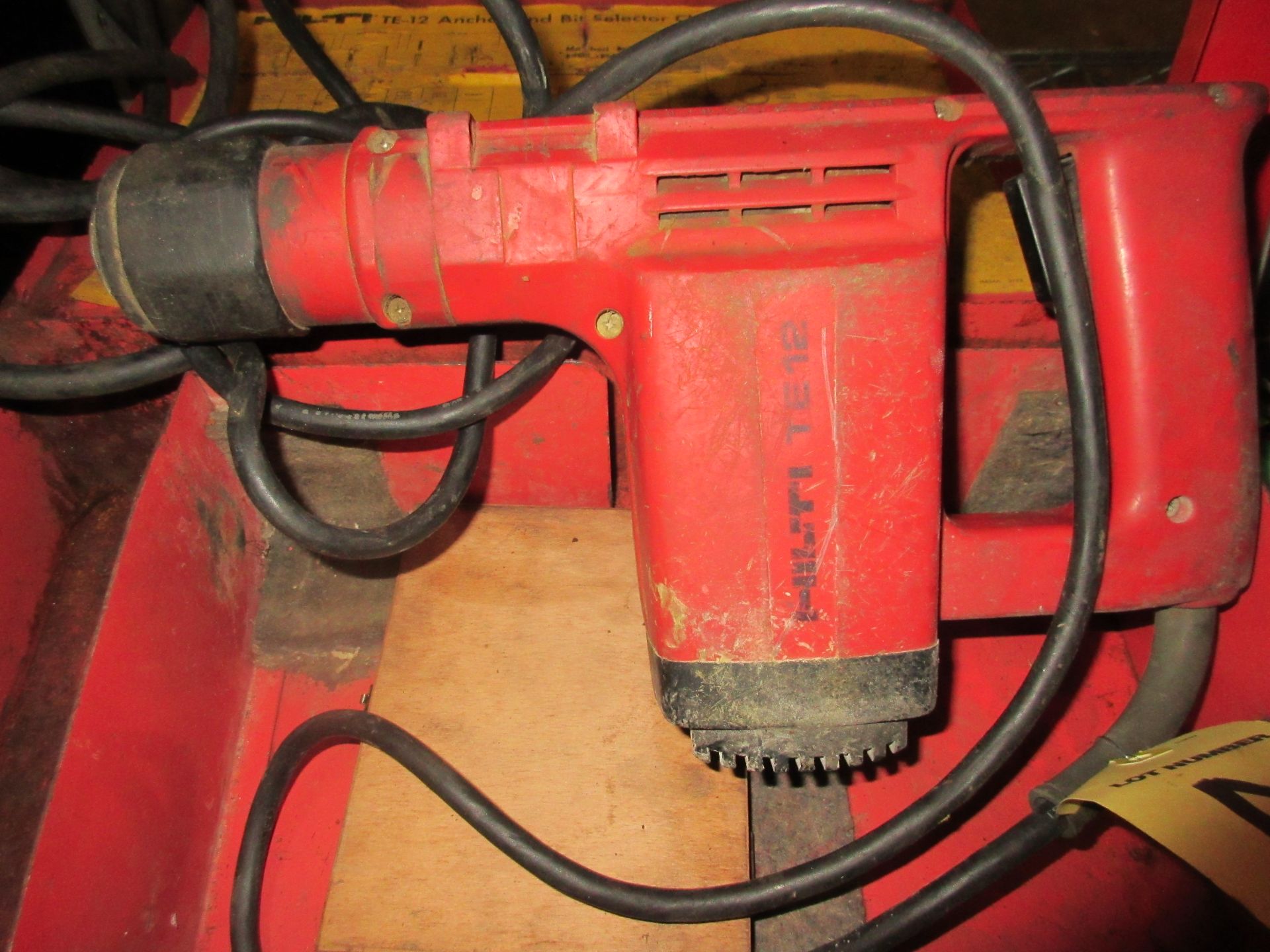 (1) Hilti TE12 Drill