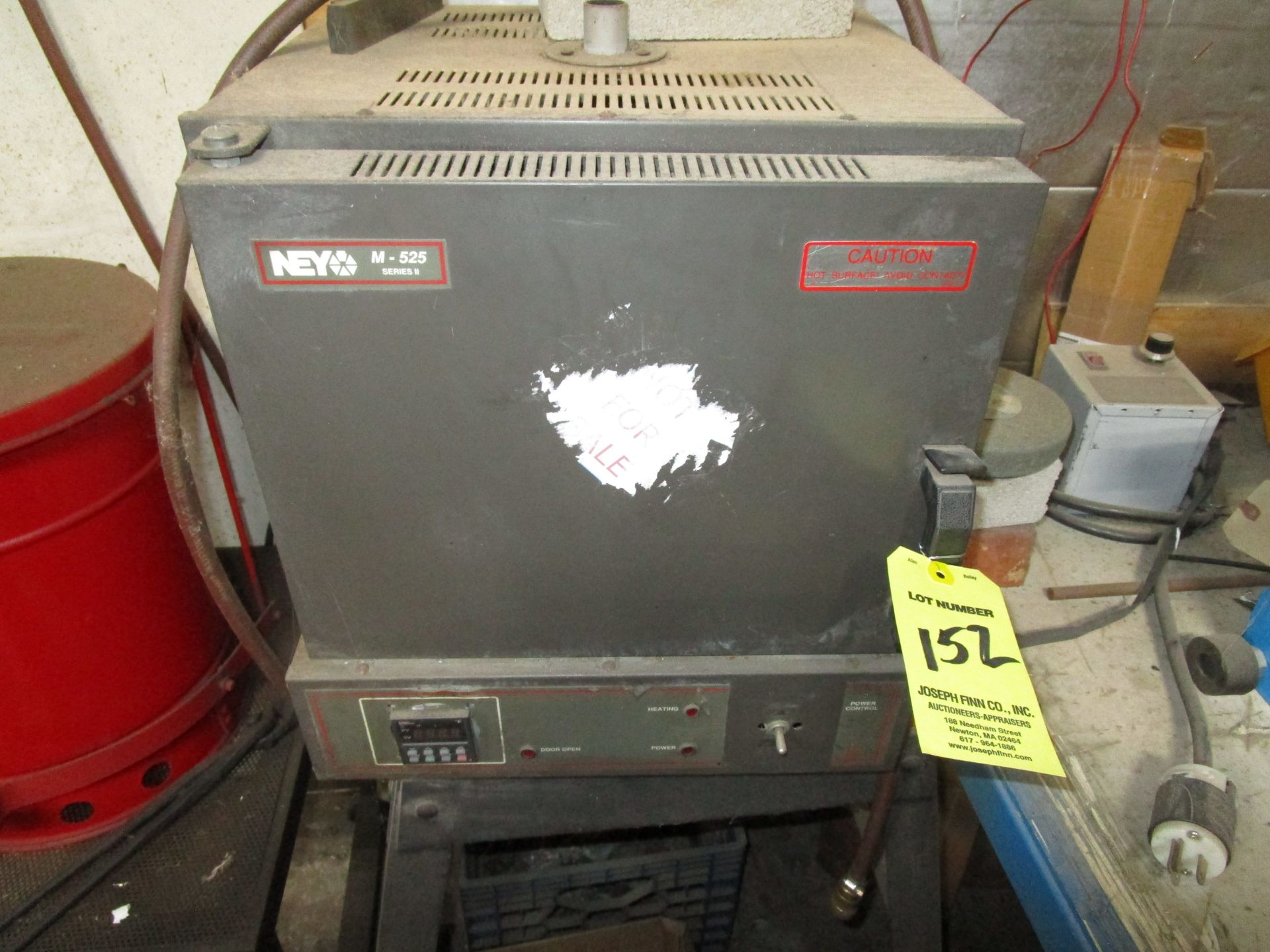 (1) NEYO M-525 Oven