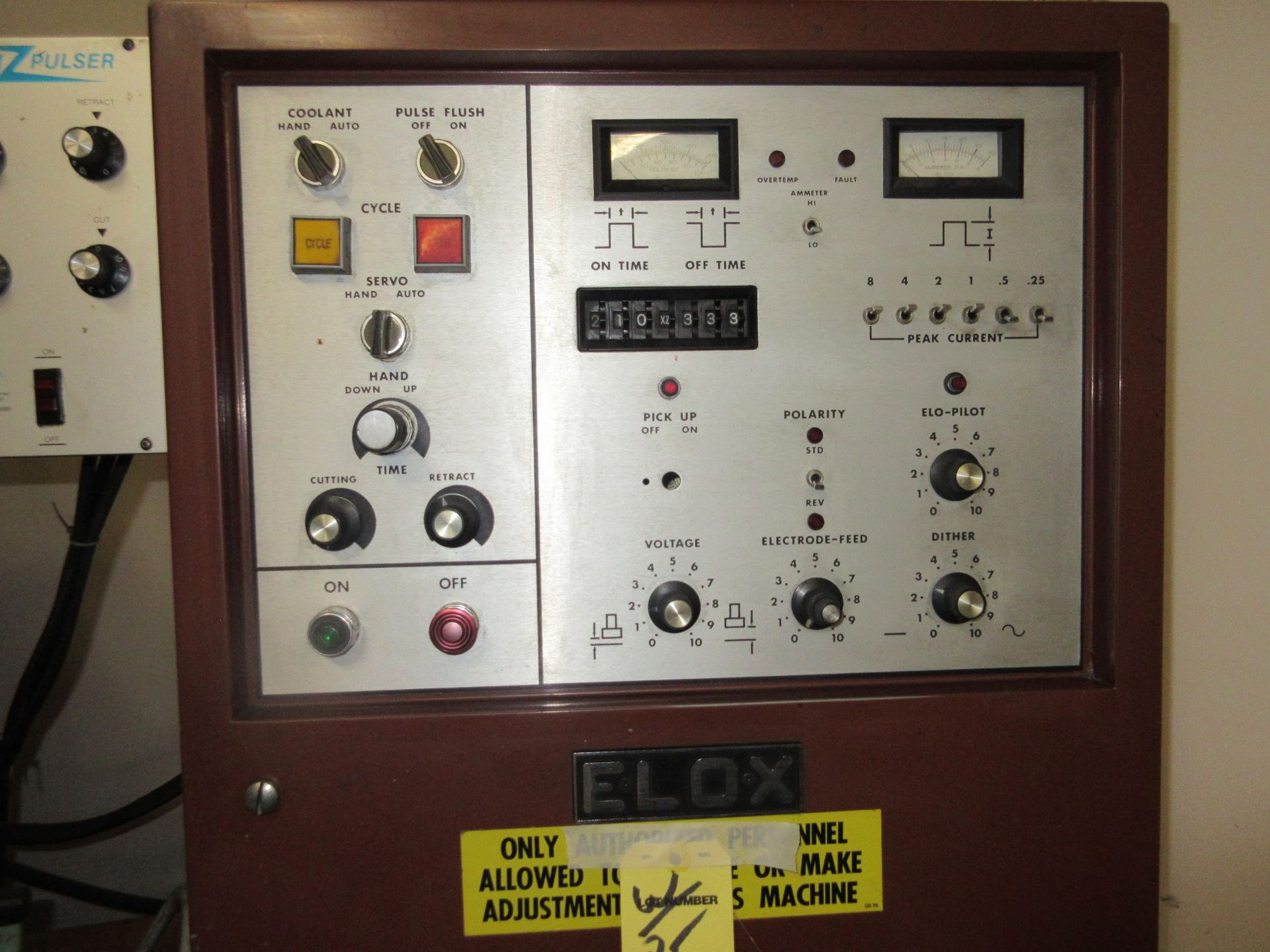 (1) Elox A25S Bench Top Electrical Discharge Machine , Anilam DRO, System 3R CNC Orbi-Cut, Ram - Image 3 of 5