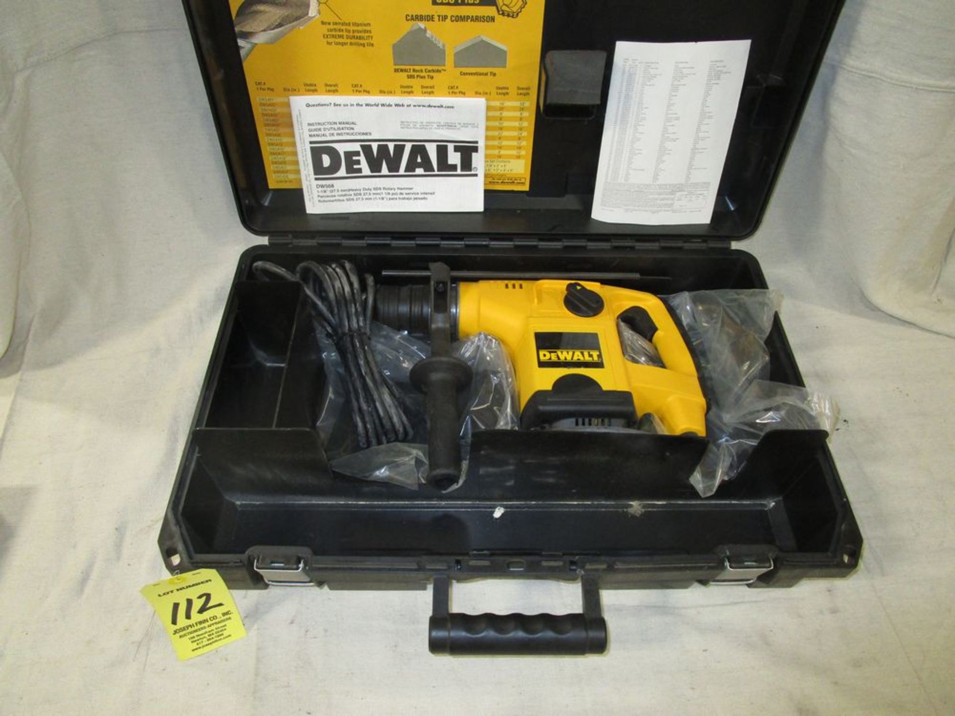 (1) DeWalt DW568 1 1/8" H.D. SDS Rotary Hammer (Like New)