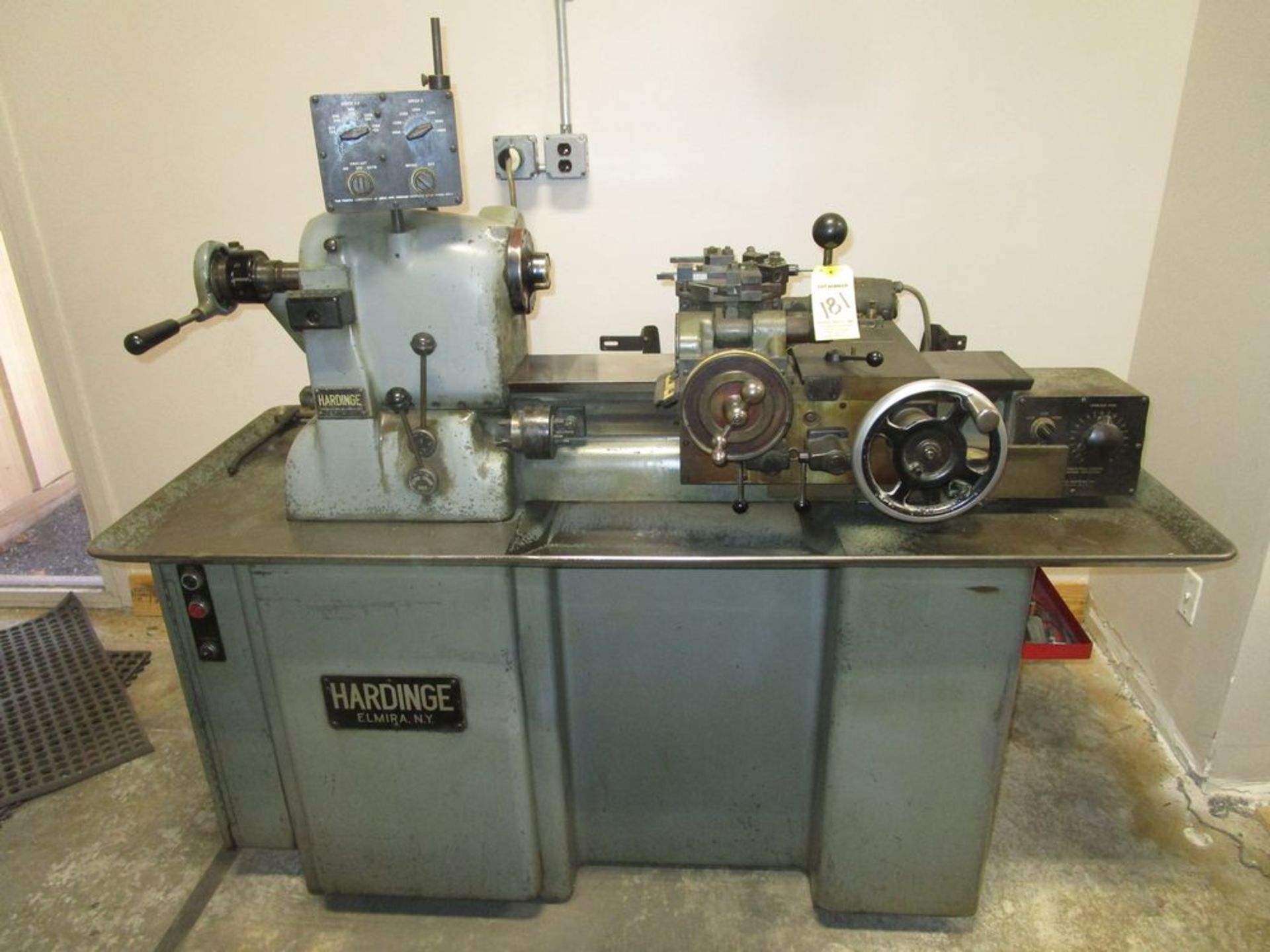 (1) Hardinge HC Chucker