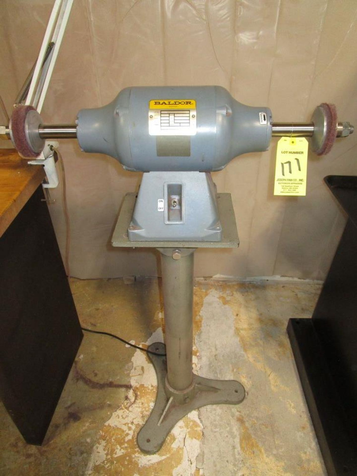 (1) Baldor 3/4 HP D.E. Ped. Grinder