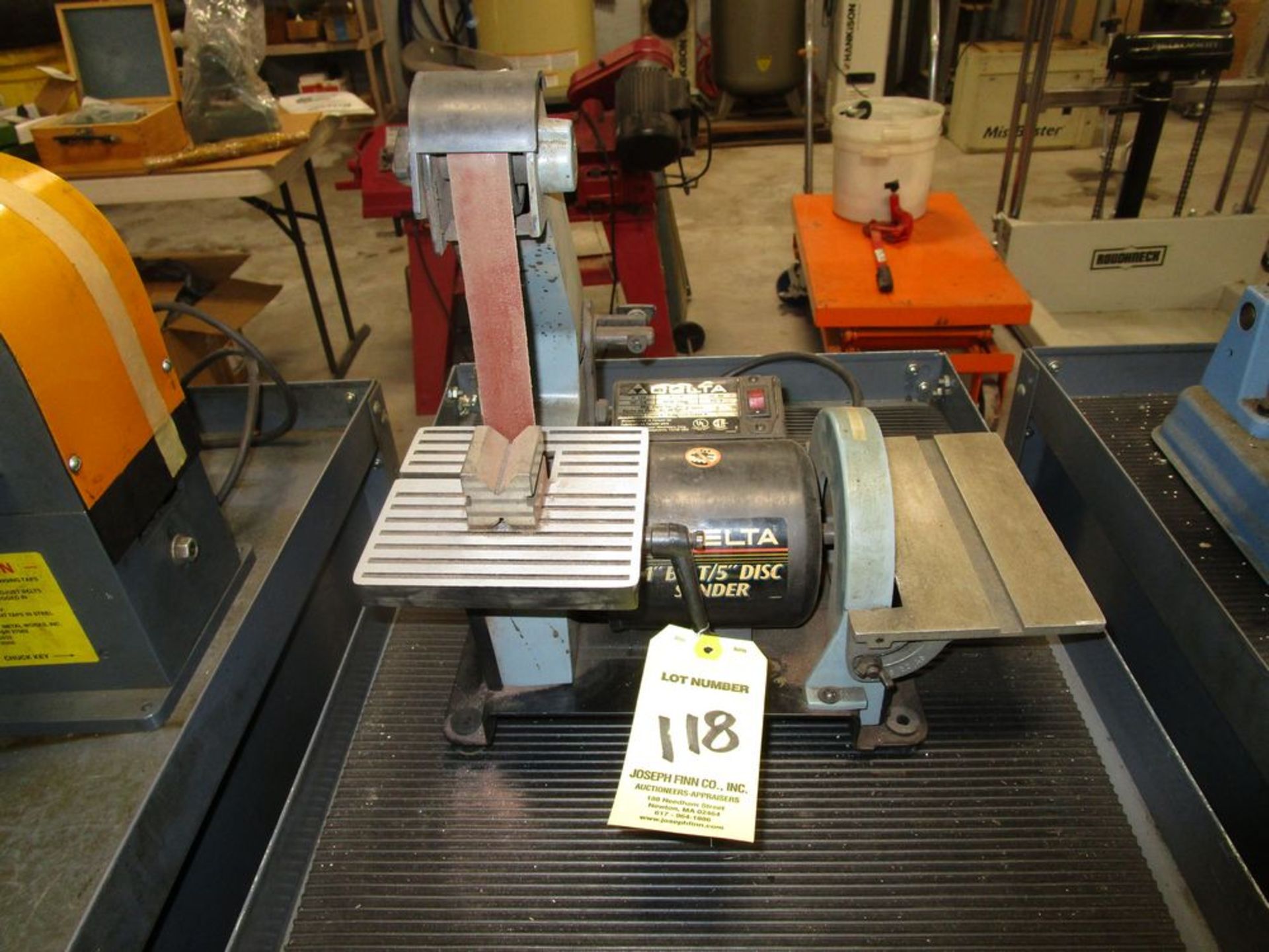 (1) Delta 1" Belt/5" Disc Grinder