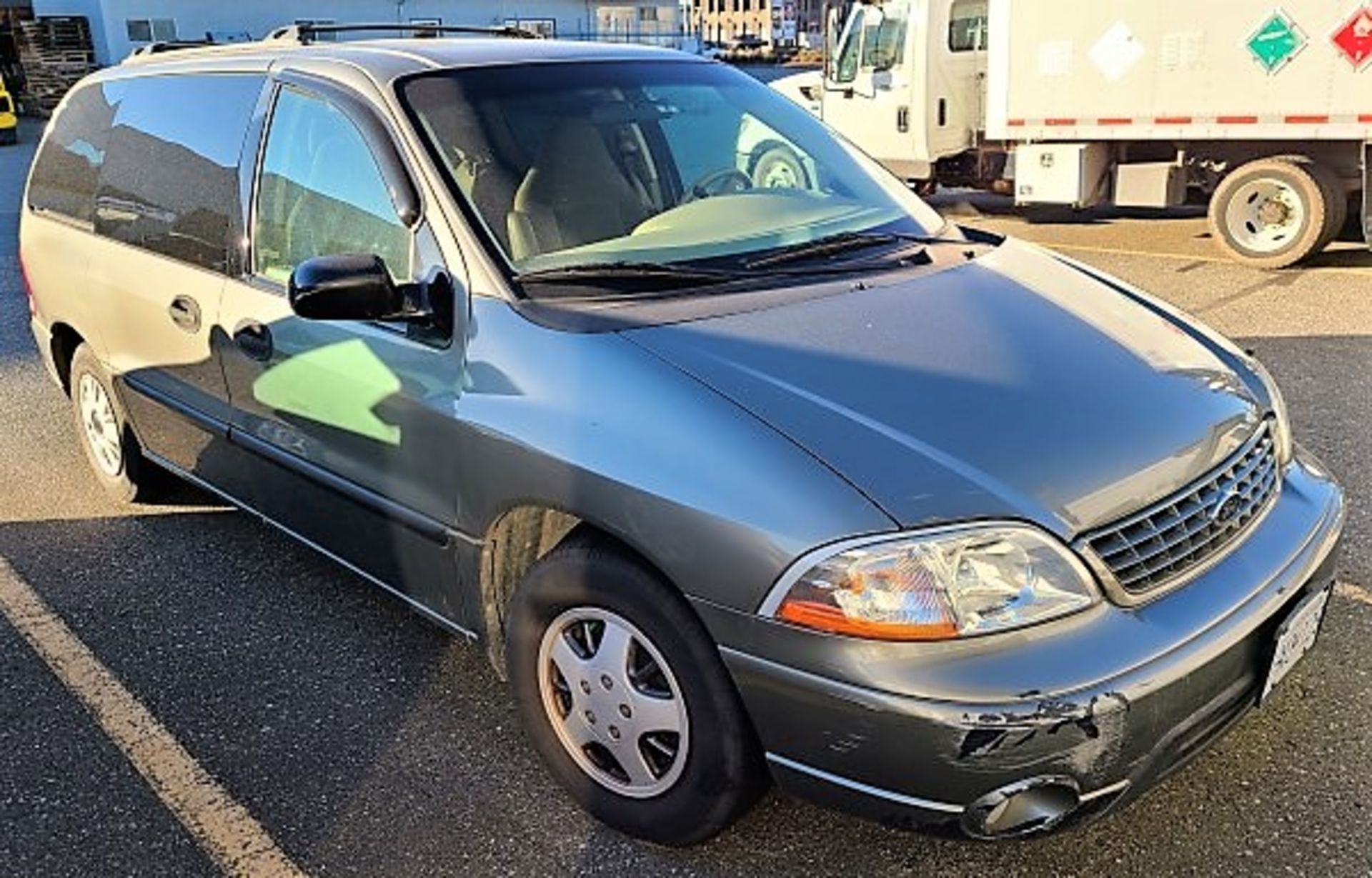 2003 FORD WINDSTAR MINIVAN, 7 PASSENGER, GAS AUTO, AC, PW, REAR WIPER, PL, DVD PLAYER, 3.8L, 6 - Image 2 of 11