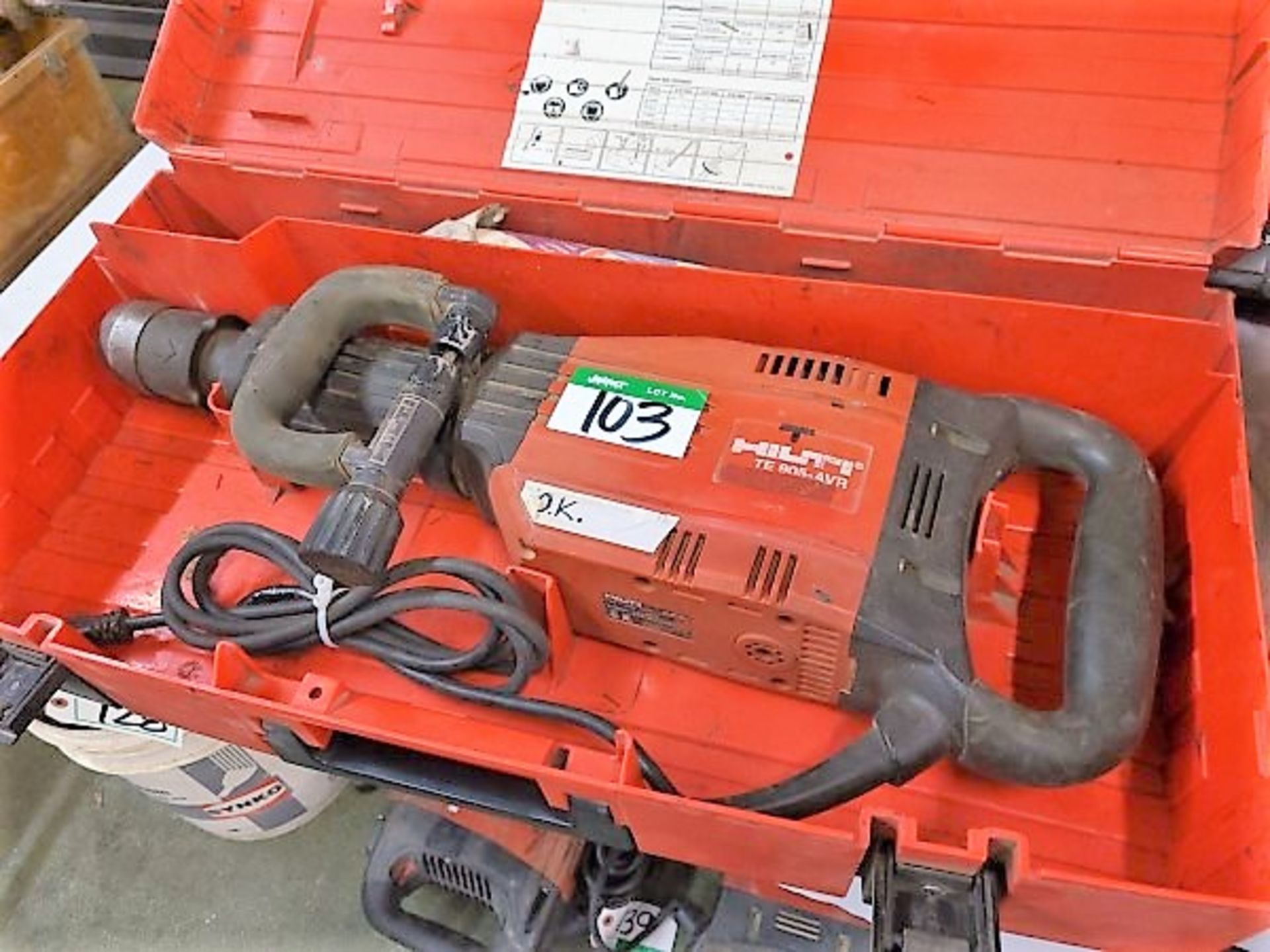 HILTI TE 905-AVR ELEC. HAMMER DRILL W/CASE - Image 2 of 2