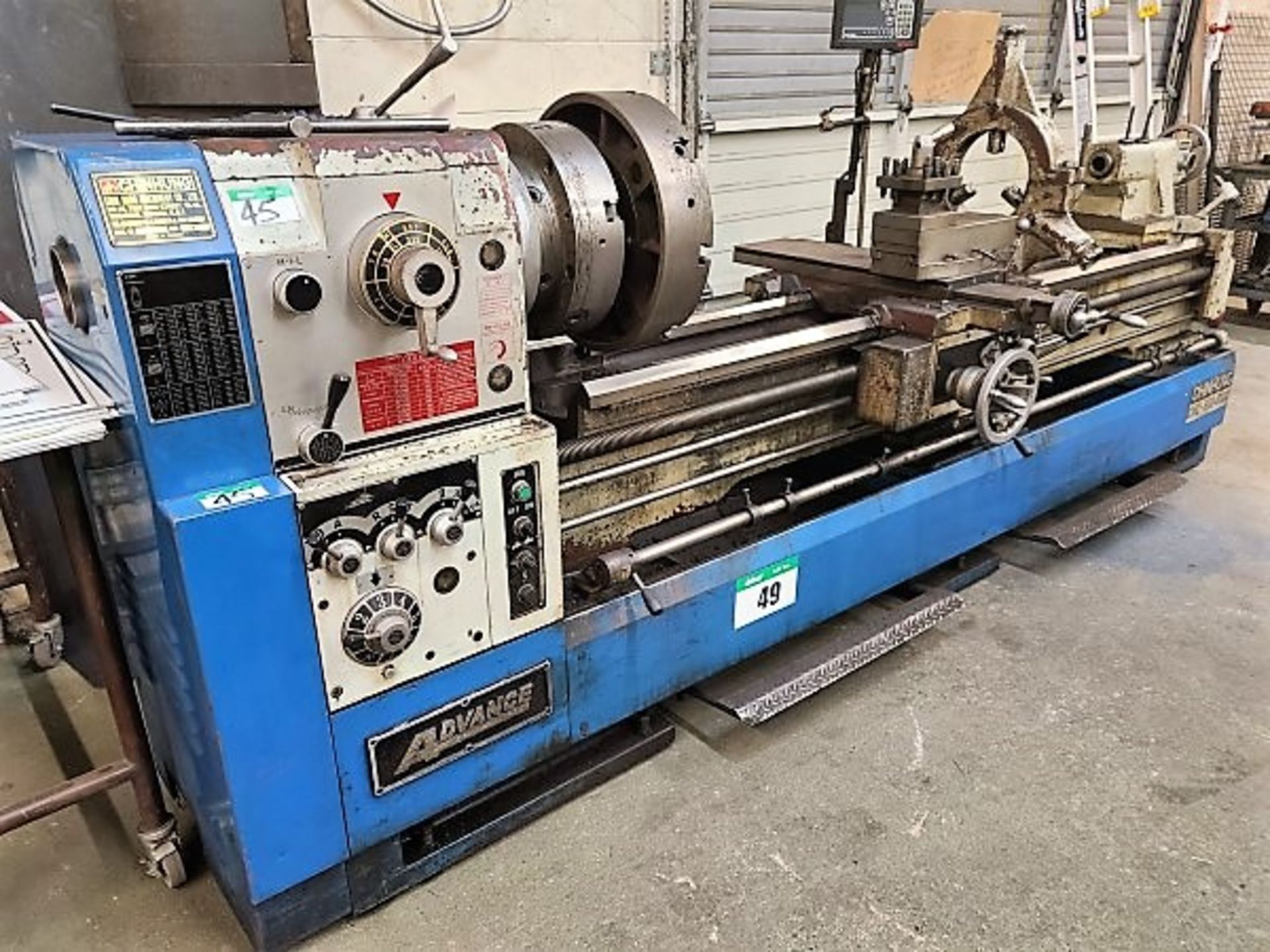 LATHE - CHINHUNG ADVANCE MOD. CHD-560 X 2300 (22 X 90), 3 AND 4 JAW CHUCKS, STEADY REST, DRO,