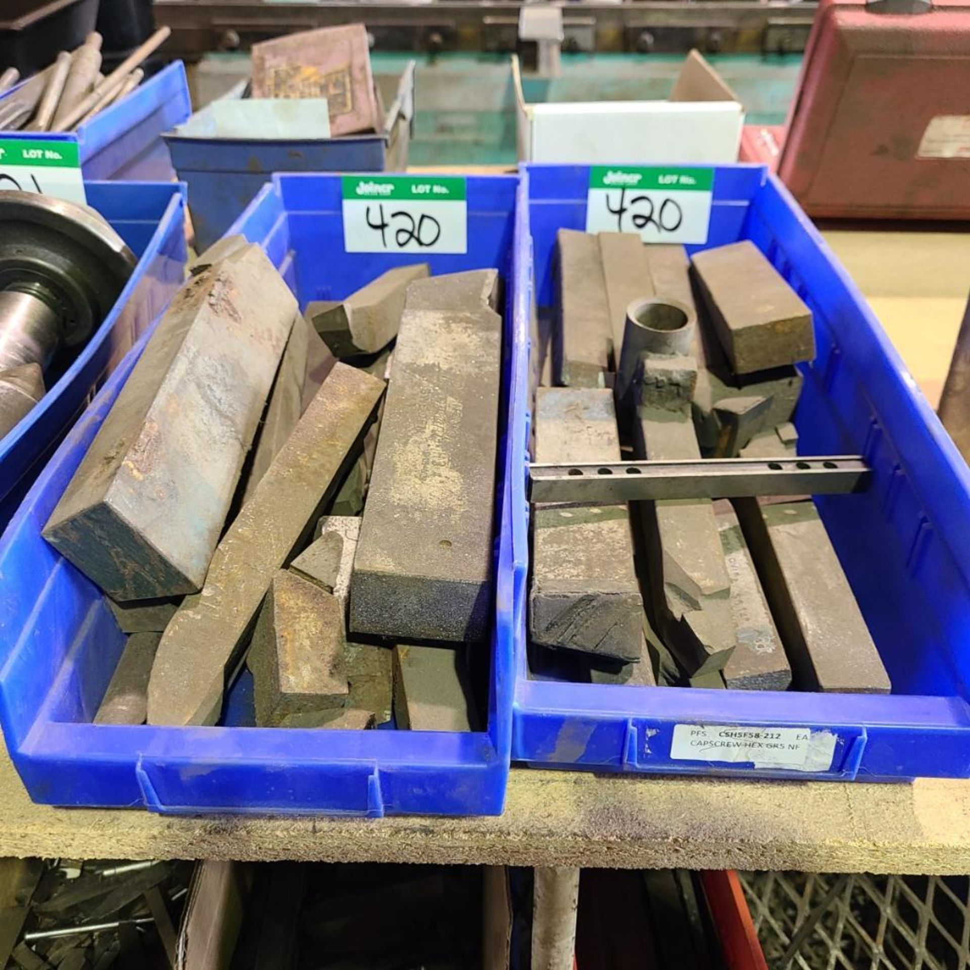 2 BOXES OF CEMENTED CARBIDE LATHE CUTTERS